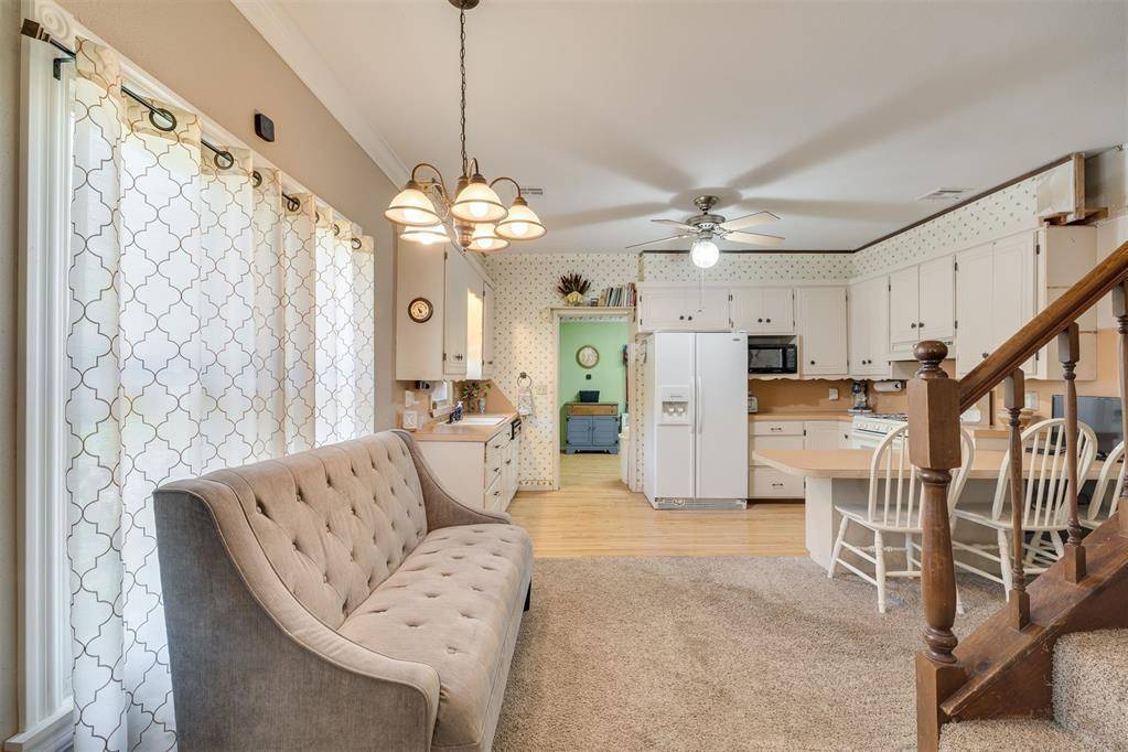 Checotah, OK 74426,613 N Wineblood ST