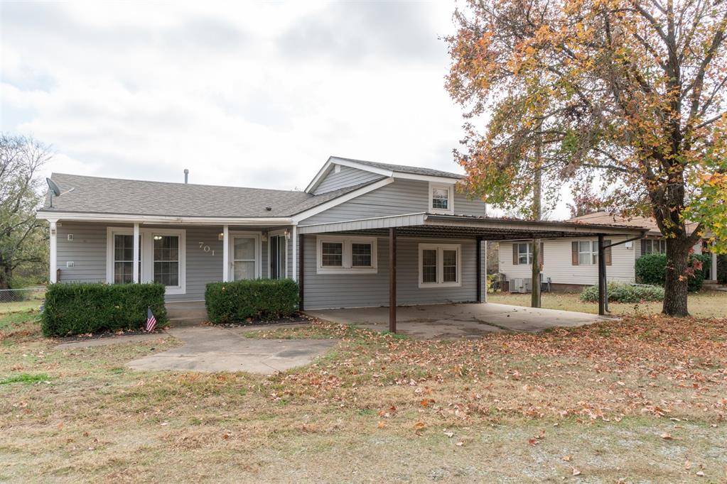 Cushing, OK 74023,701 E Scissortail LN