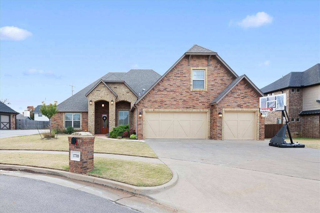Edmond, OK 73012,17709 Griffin Cove CT