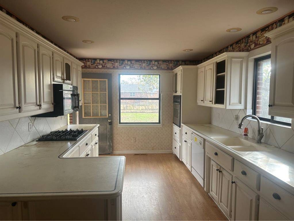 Yukon, OK 73099,116 Pine AVE