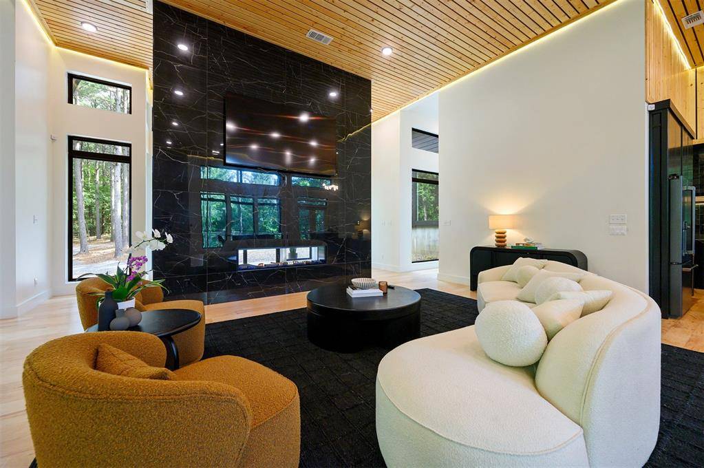 Broken Bow, OK 74728,116 Starfish RD