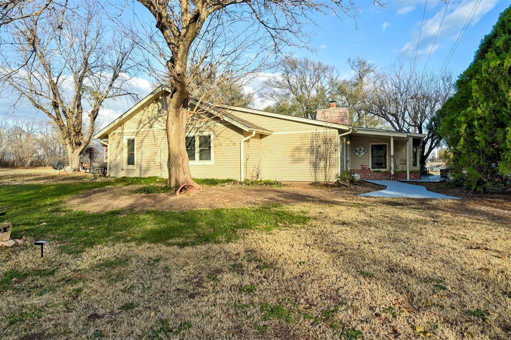 Cleo Springs, OK 73729,256068 E County Road 43 RD