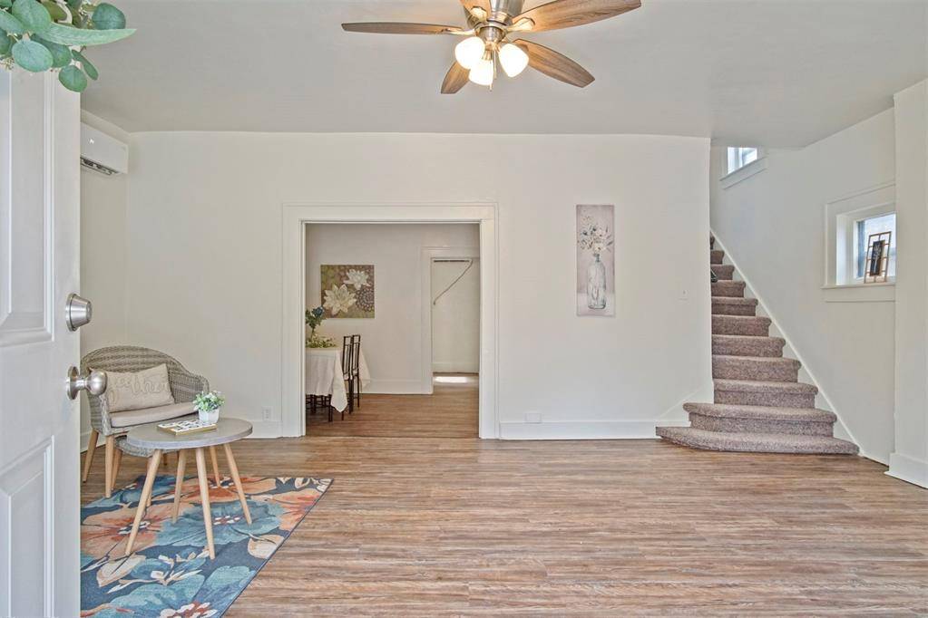 Guthrie, OK 73044,611 N Broad ST