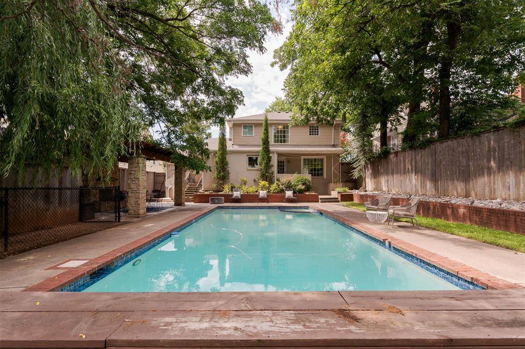 Nichols Hills, OK 73116,1109 Tedford WAY