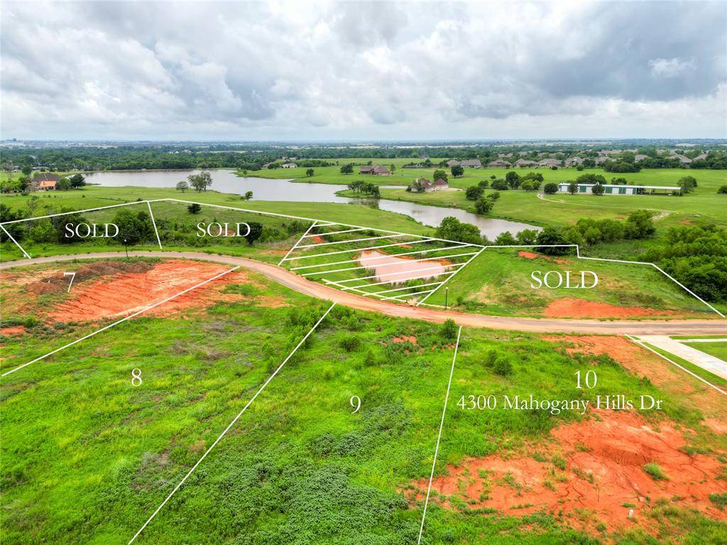 Moore, OK 73160,4300 Mahogany Hills DR