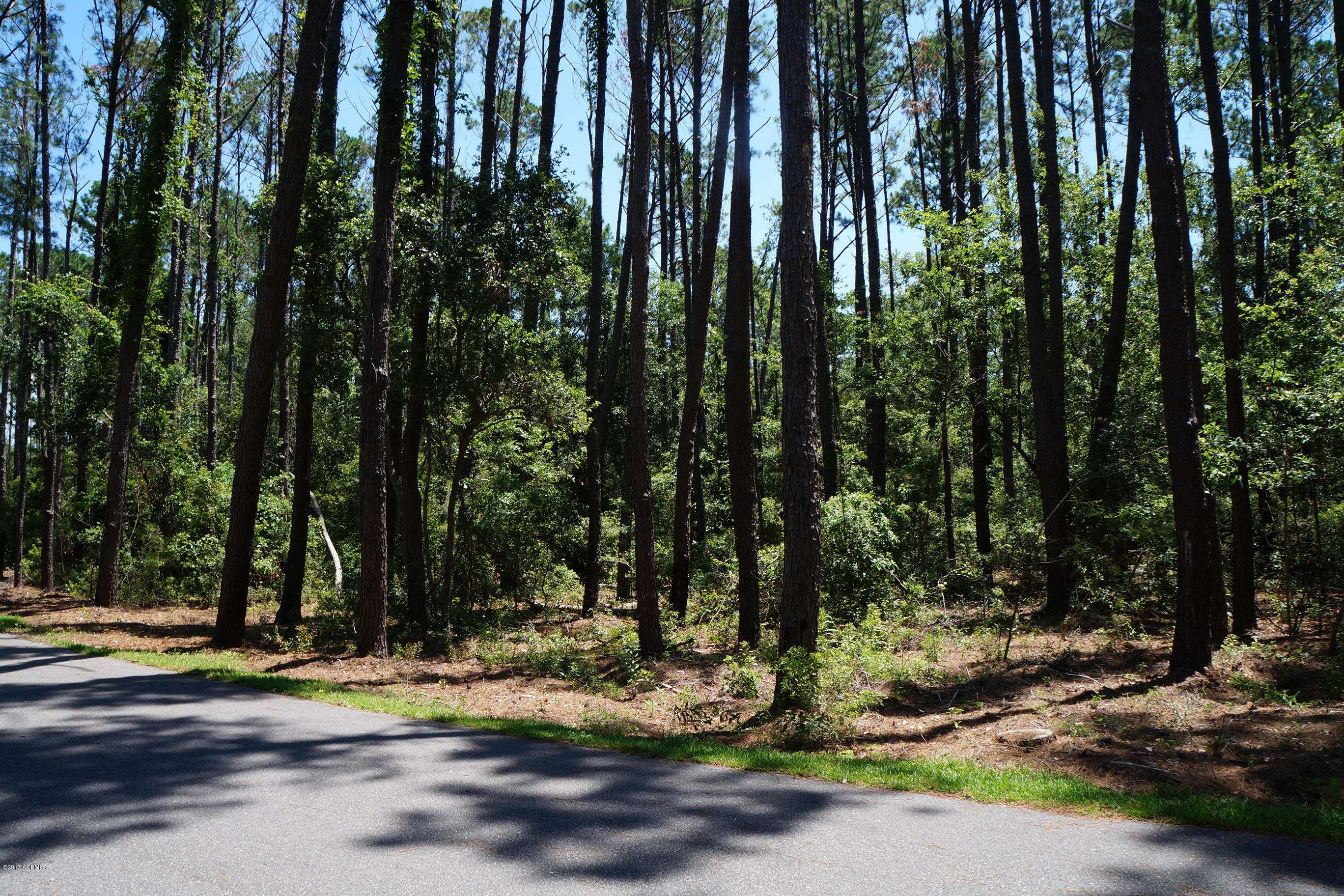 St. Helena Island, SC 29920,22 Vista BLVD Boulevard
