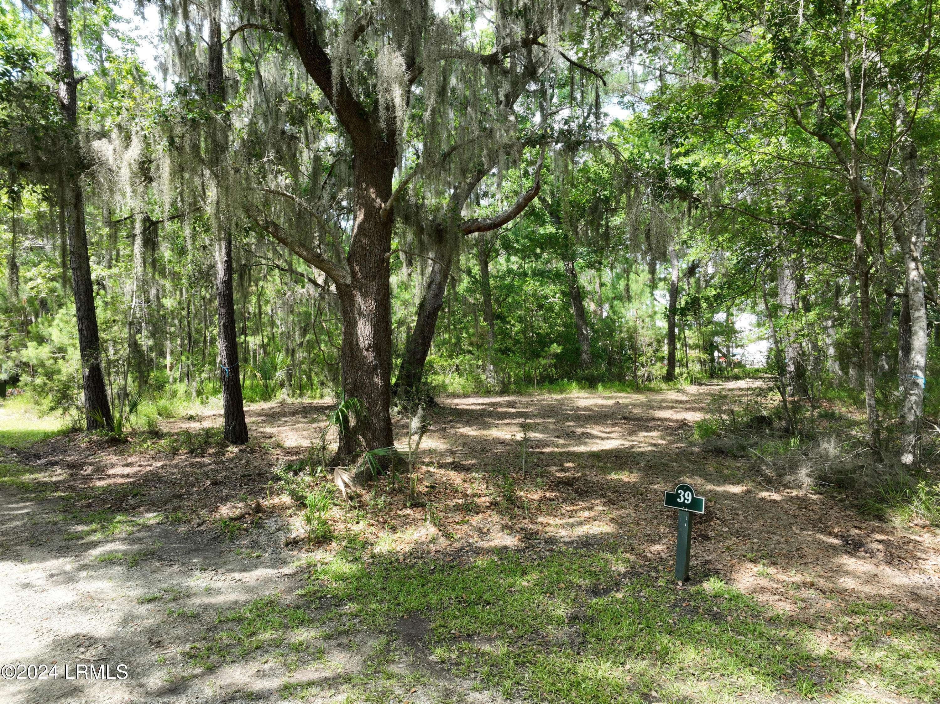 St. Helena Island, SC 29920,39 Net Menders LOOP Loop