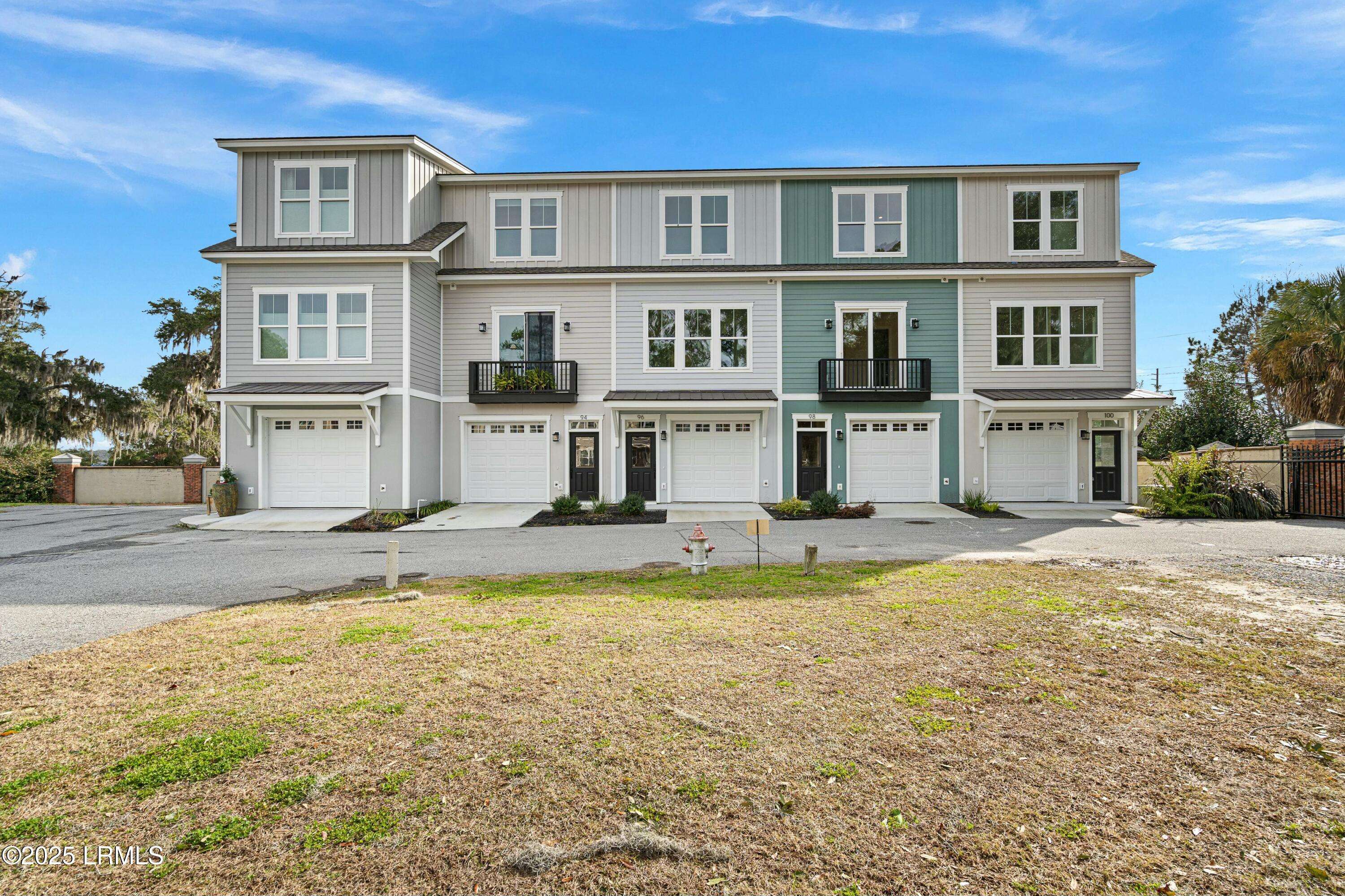 Beaufort, SC 29902,100 Battery Creek Club DR Drive