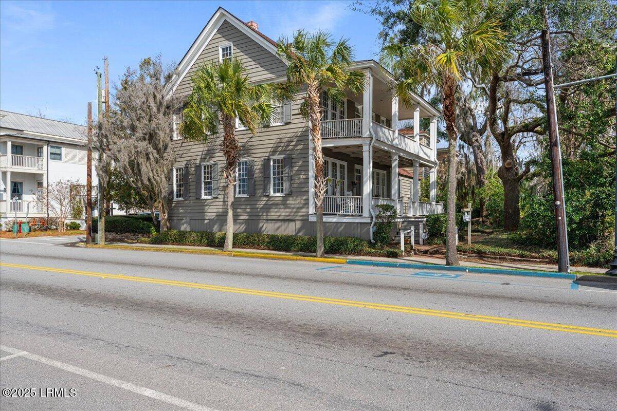 Beaufort, SC 29902,409 Carteret ST Street