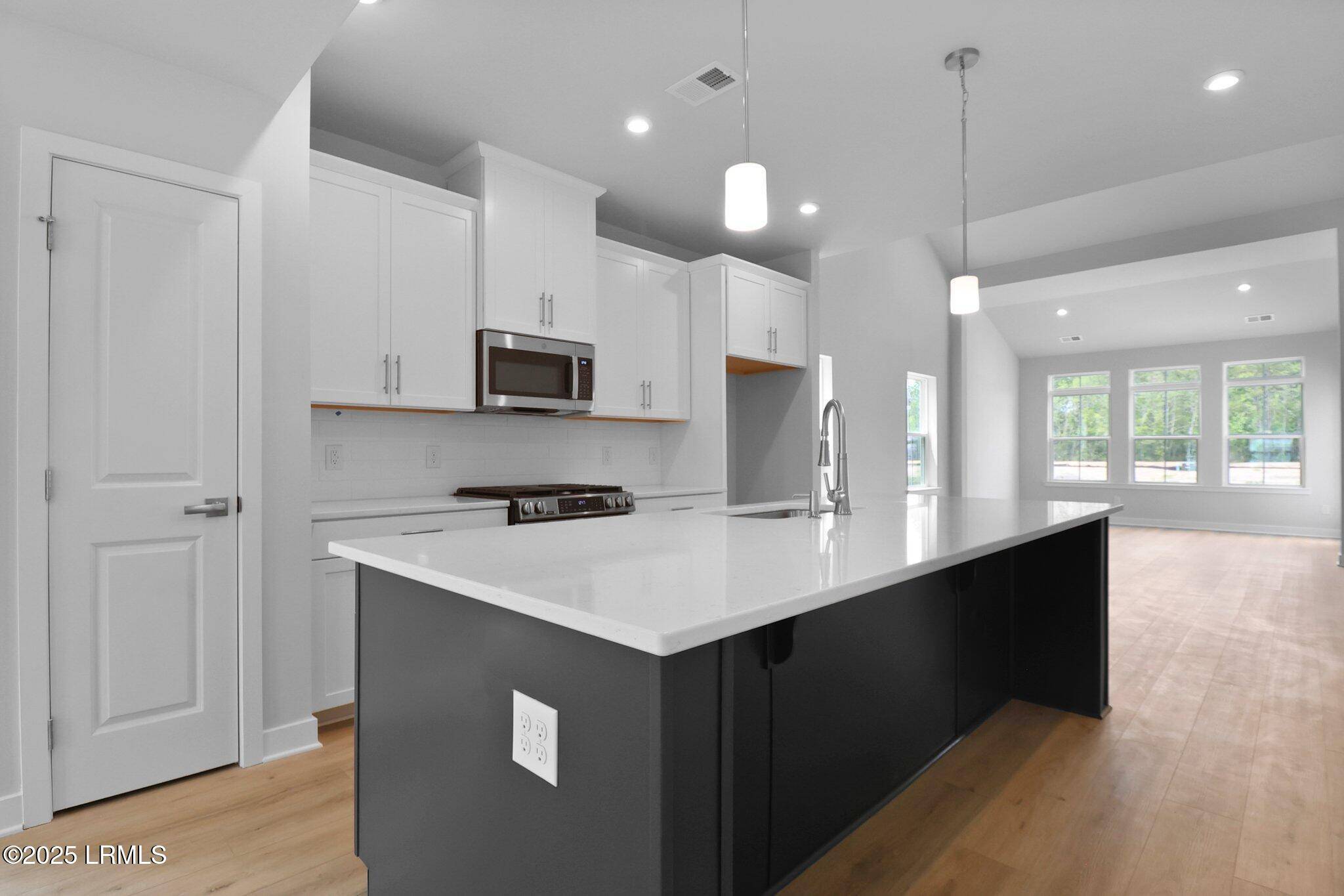 Hardeeville, SC 29927,58 Crown ST Street