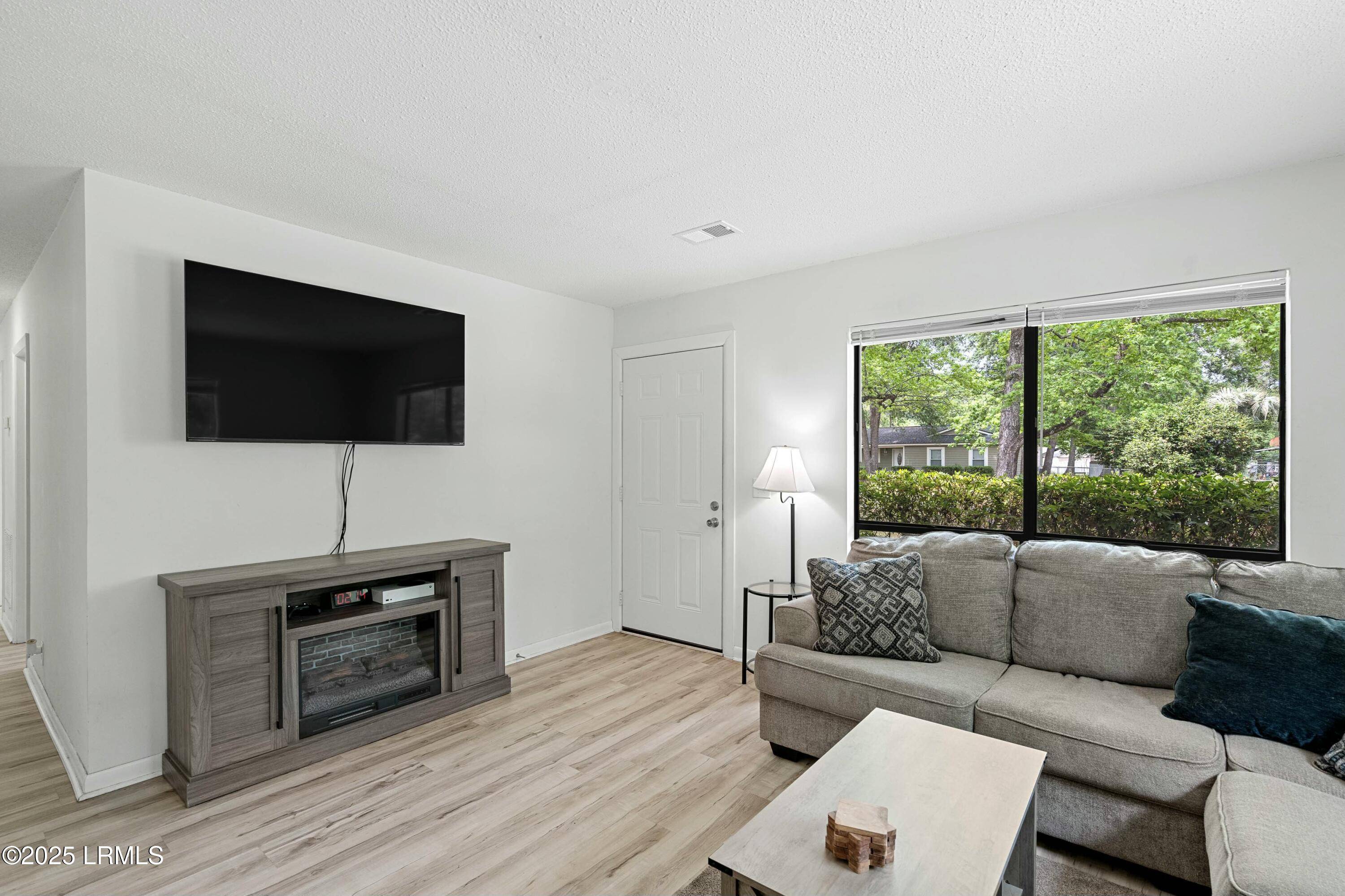 Beaufort, SC 29906,5618 Pulaski CT Court