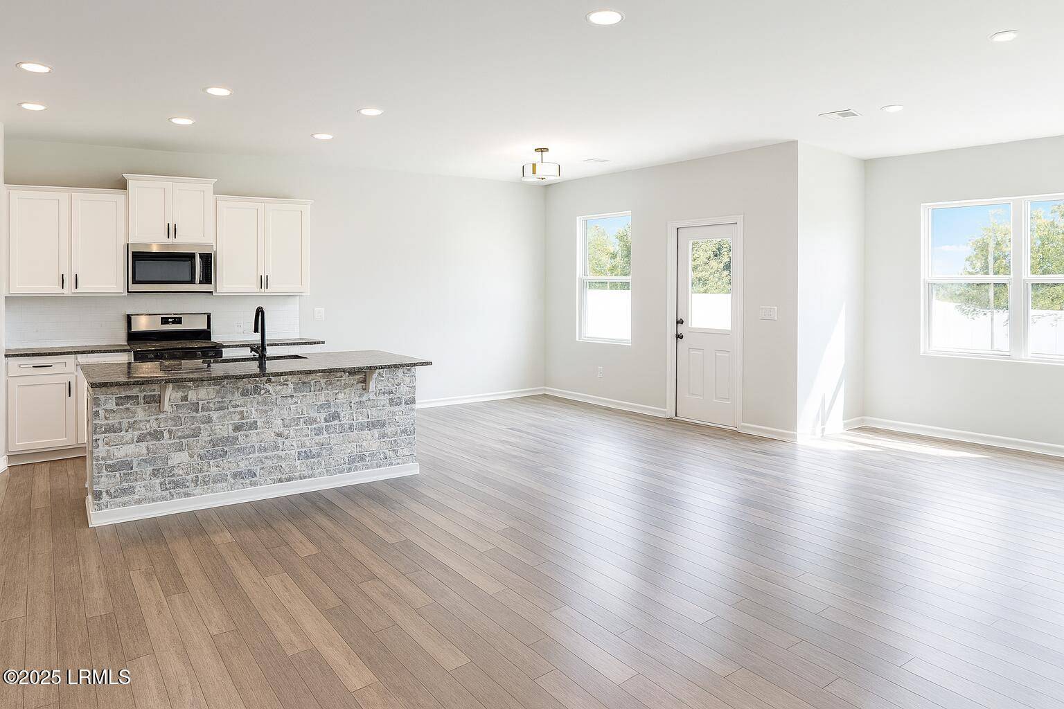 Beaufort, SC 29906,15 Chauga ST Street