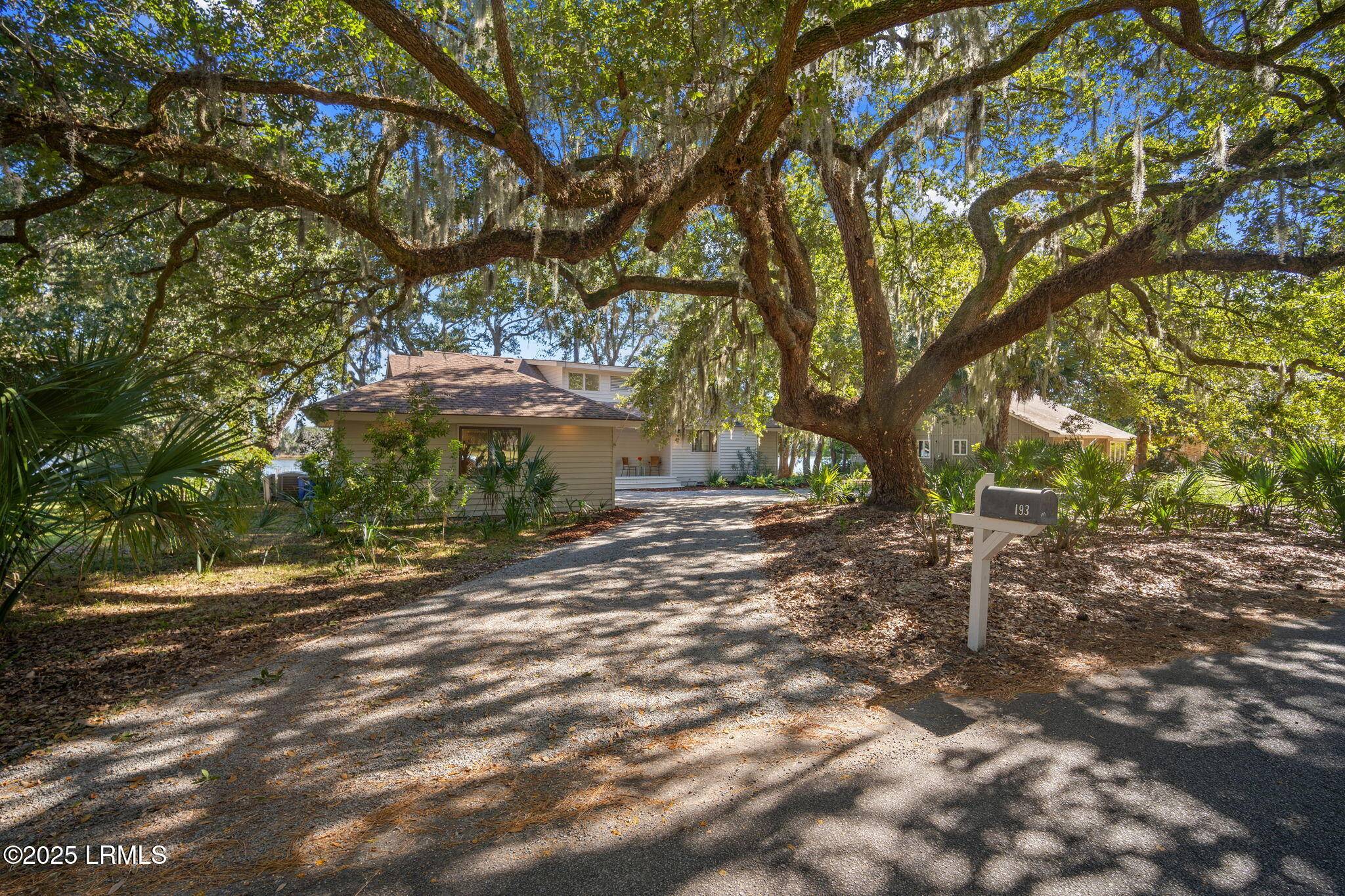 Beaufort, SC 29907,193 Pleasant Point DR Drive