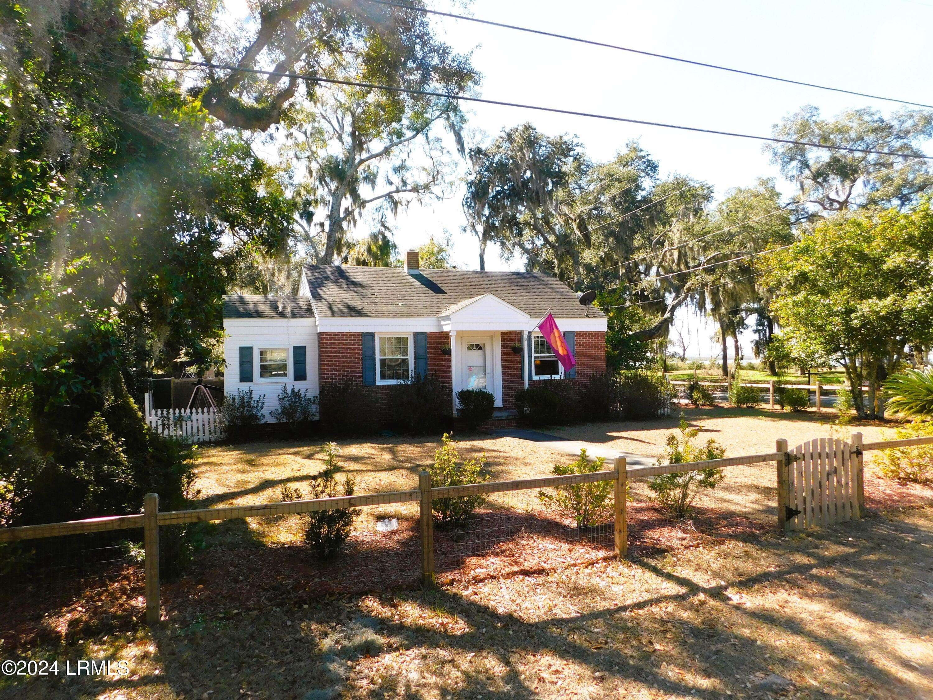 Port Royal, SC 29935,1213 16th ST Street