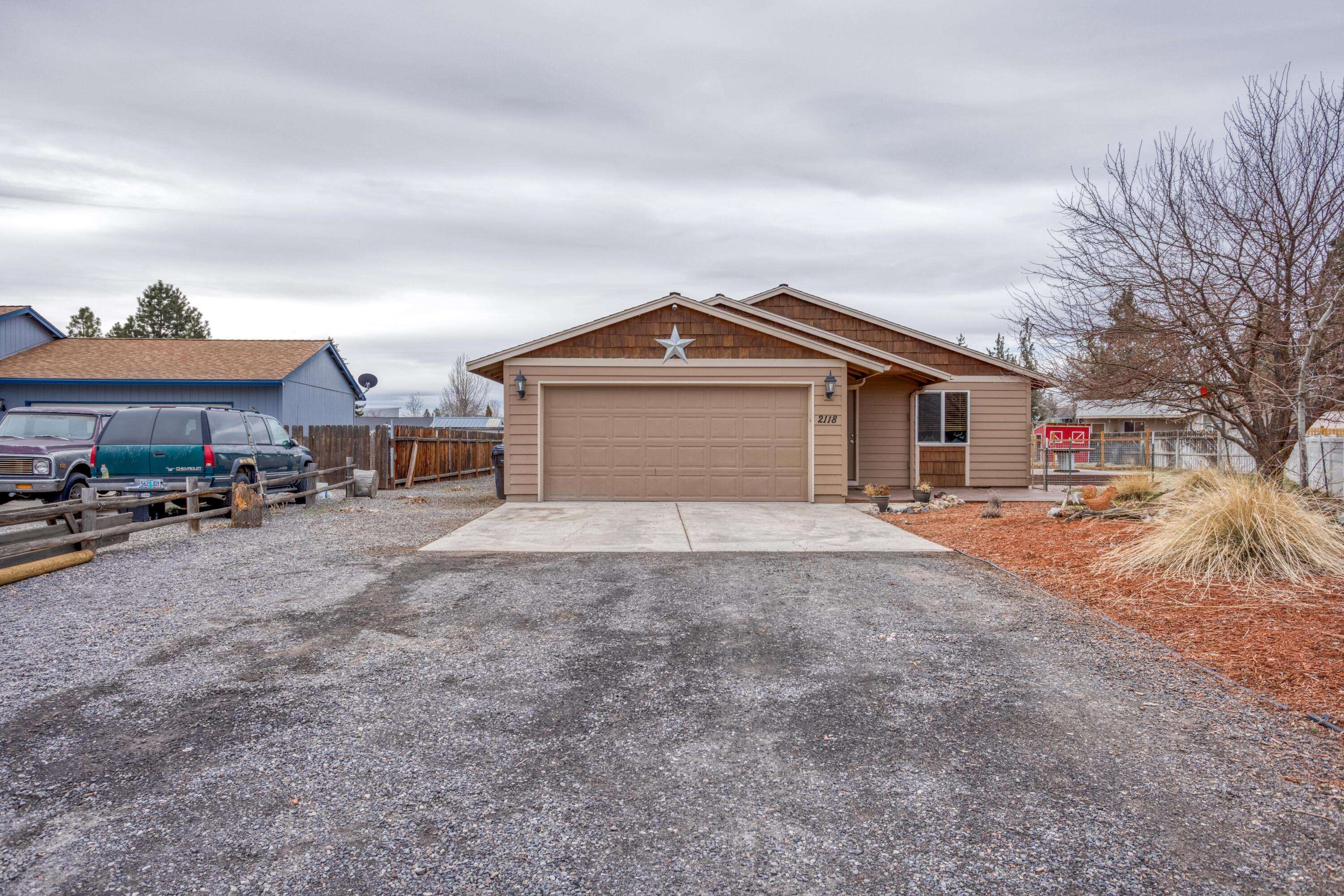 Redmond, OR 97756,2118 Meadowbrook DR