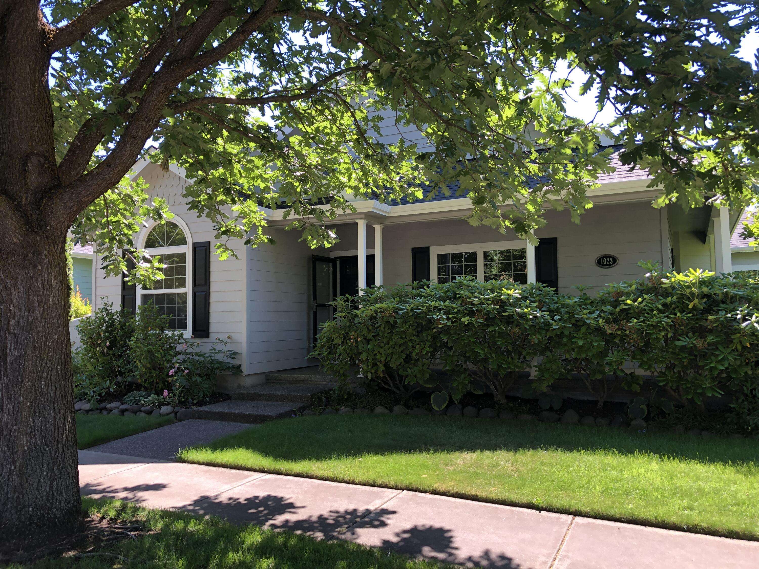 Central Point, OR 97502,1023 Sandoz ST