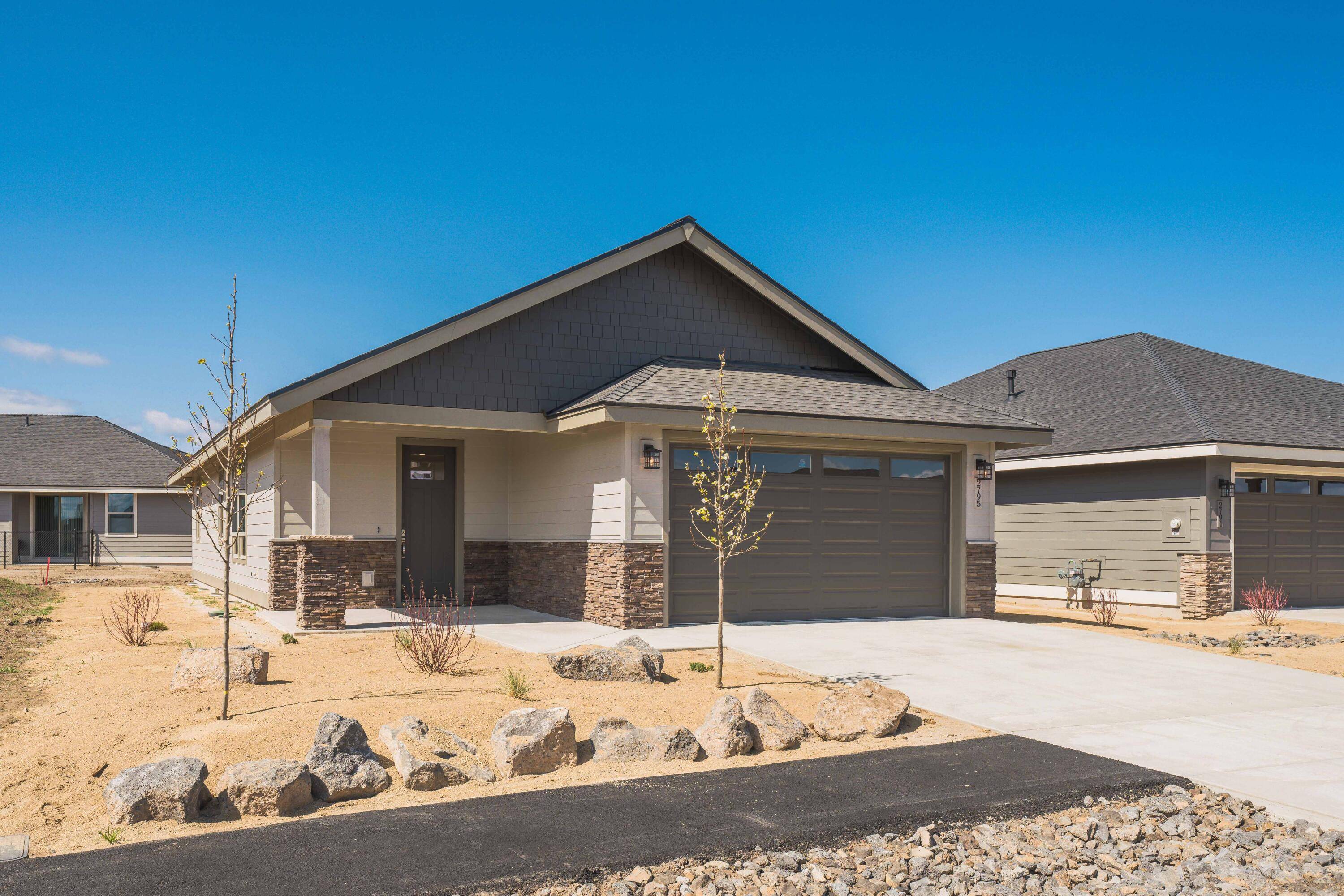 Redmond, OR 97756,2525 Redwood CIR