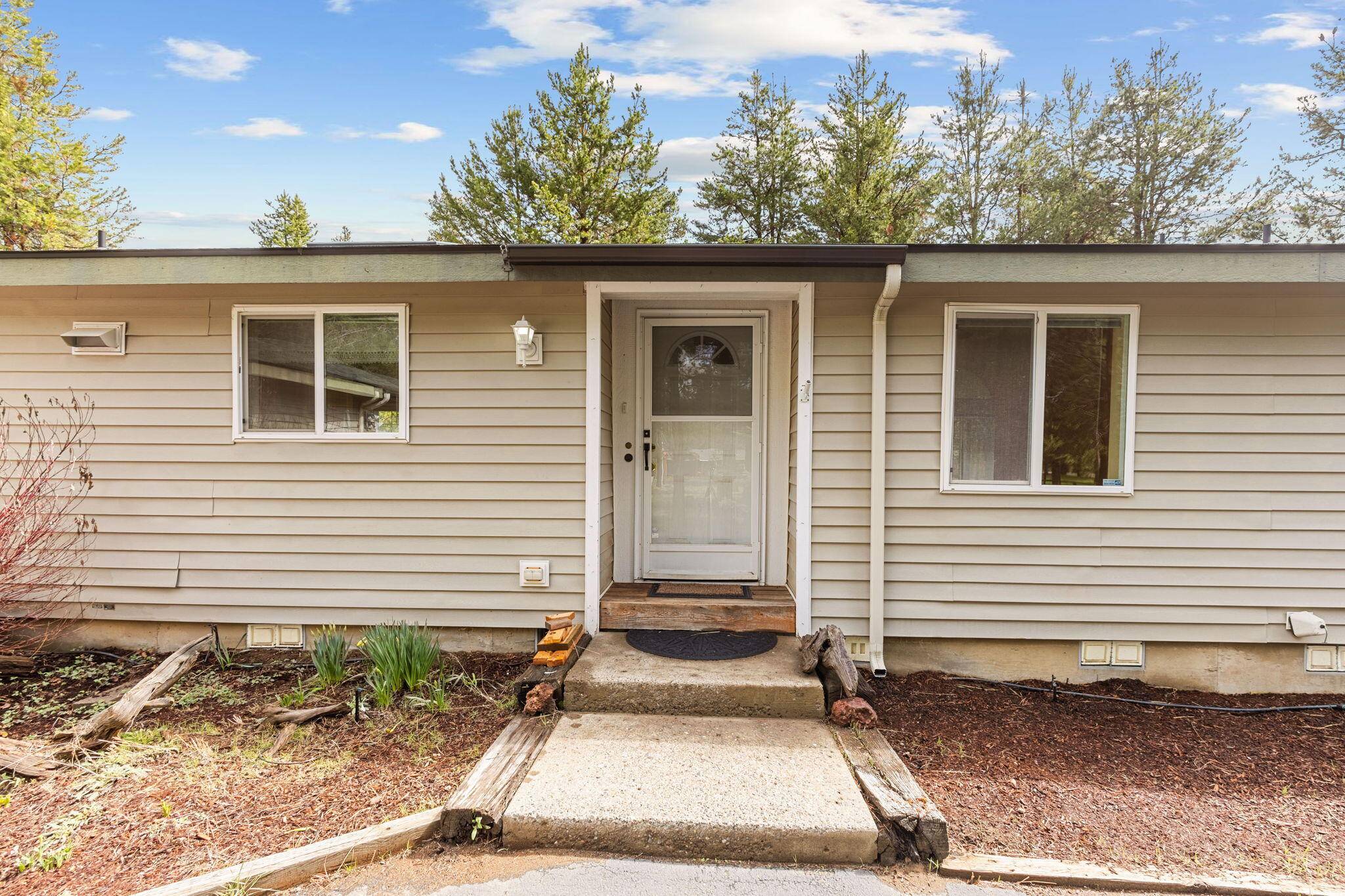 Bend, OR 97707,55870 Blue Eagle RD