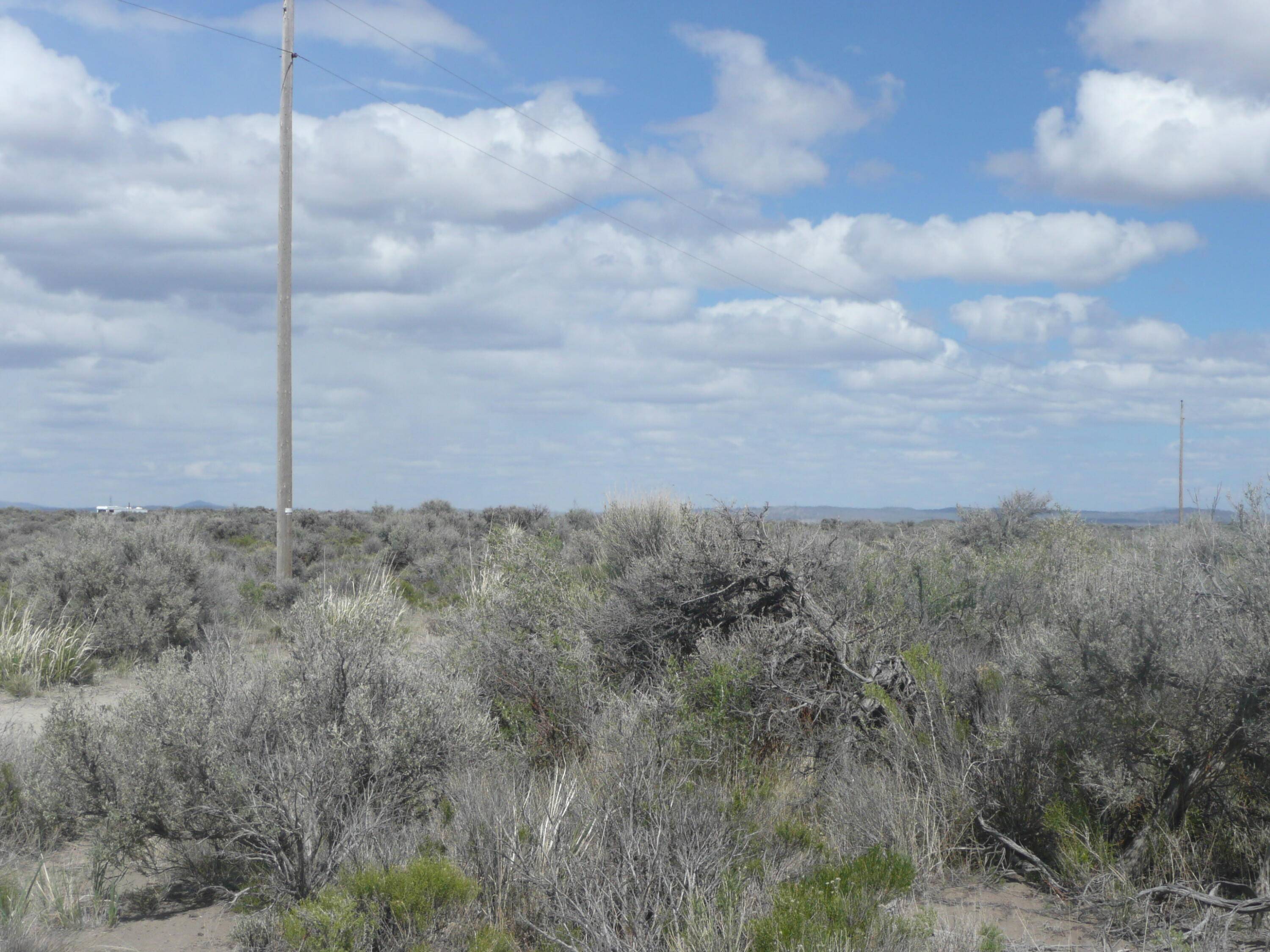 Christmas Valley, OR 97641,Fossil Lake [26S19E19-00-01300 RD