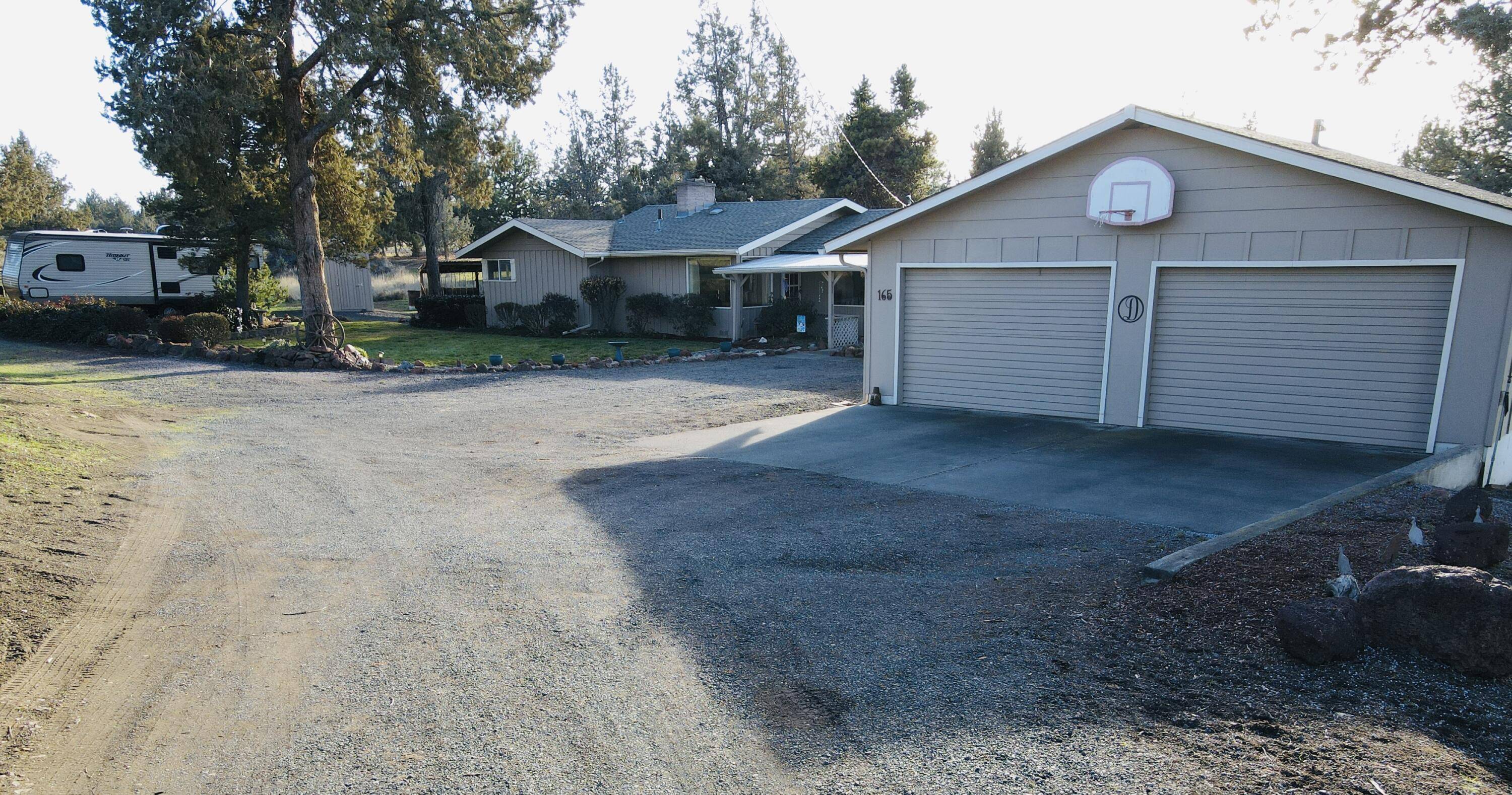 Madras, OR 97741,165 Crestview LN