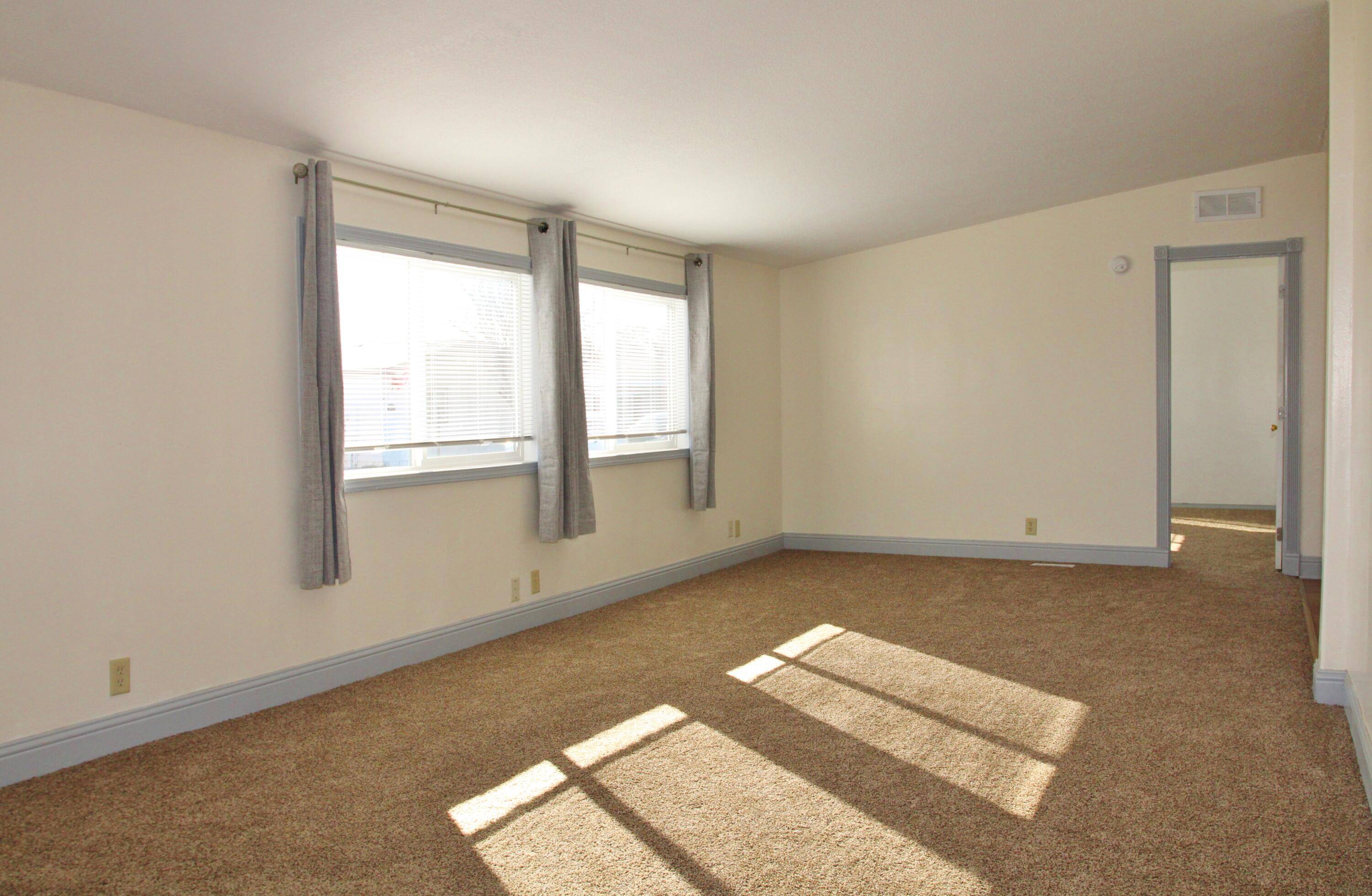 Klamath Falls, OR 97603,5447 Summerfield WAY