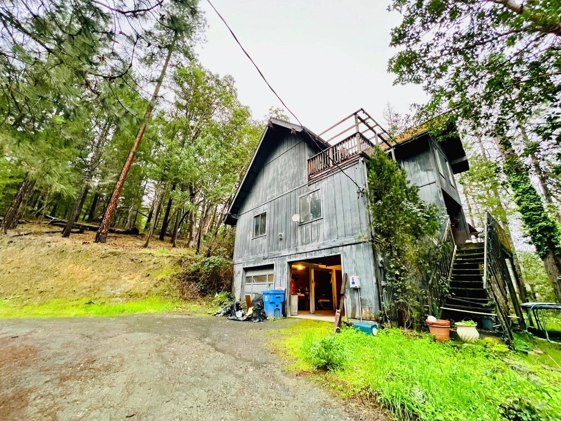 Grants Pass, OR 97527,7344 Applegate RD