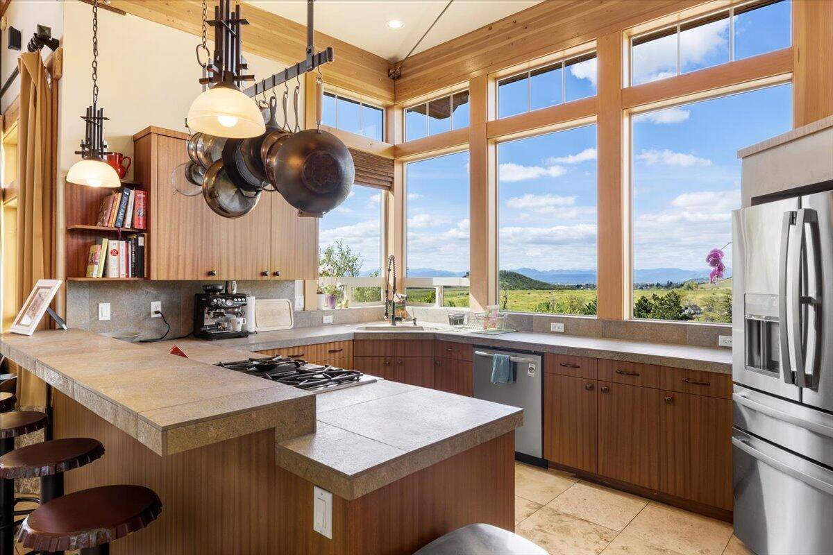 Medford, OR 97504,274 Harvard PL