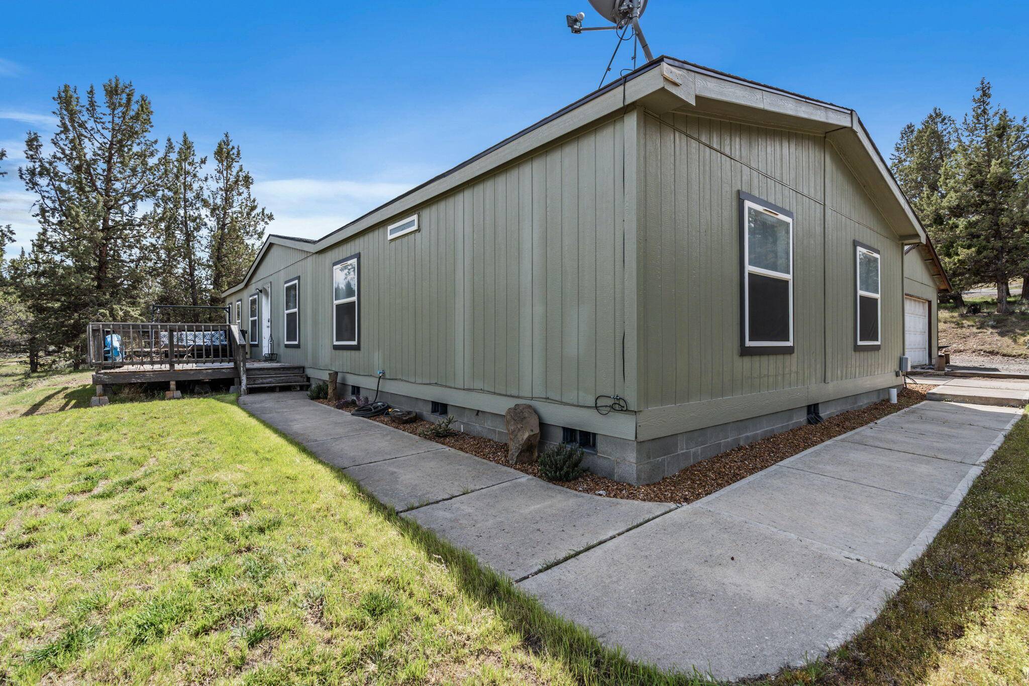 Prineville, OR 97754,4238 Jerry DR