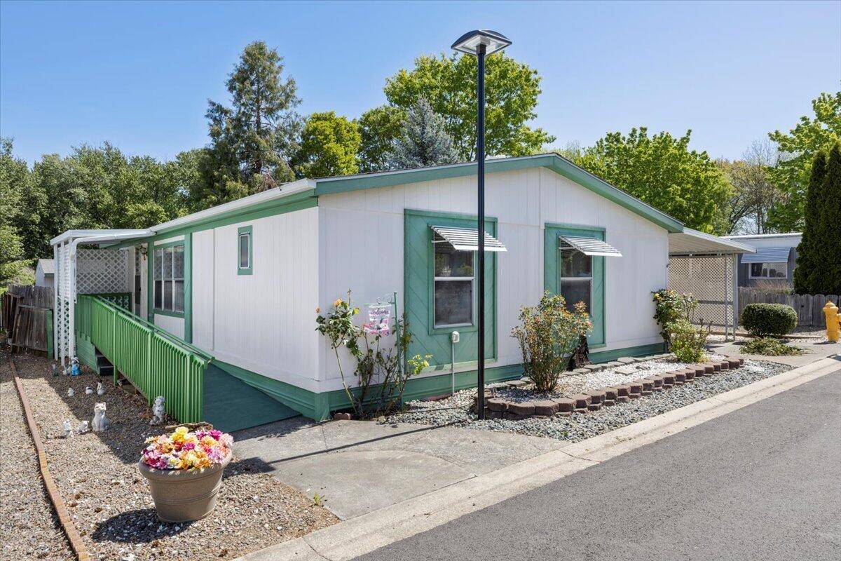 Medford, OR 97501,3431 Pacific HWY #SPC 48