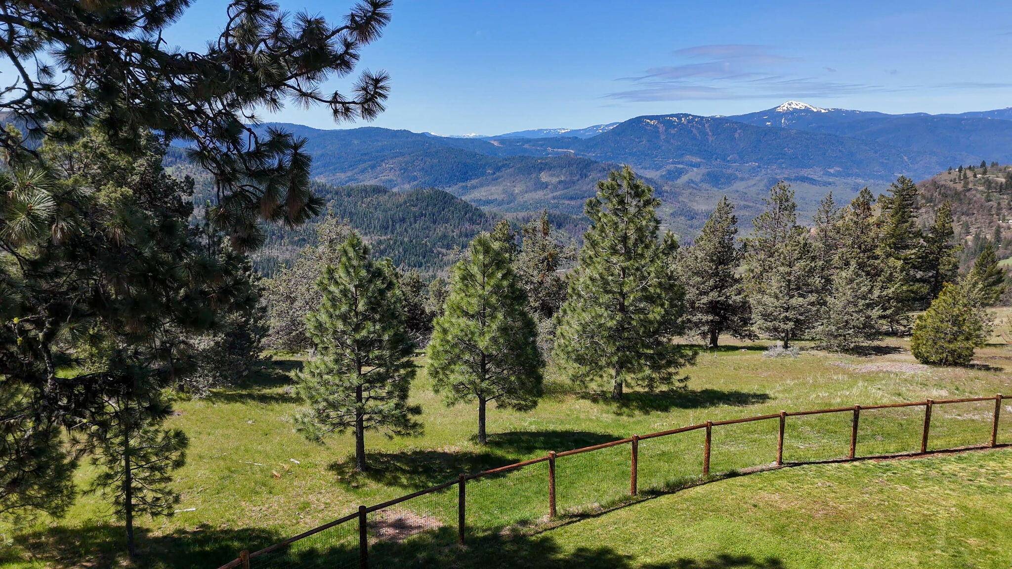 Ashland, OR 97520,1940 Soda Mountain RD