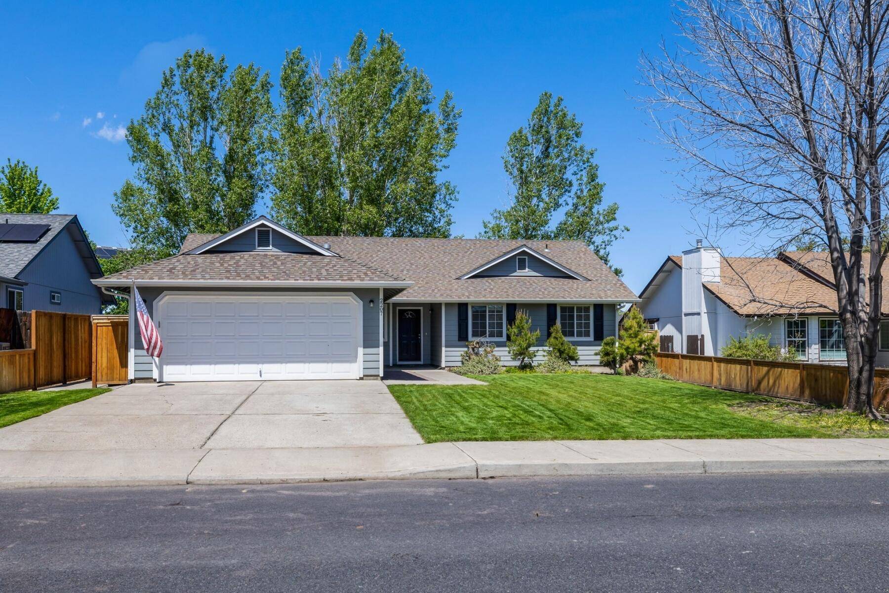 Redmond, OR 97756,2207 Jackpine CT