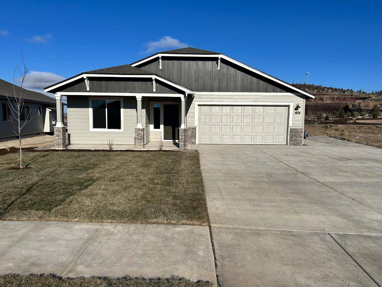 Redmond, OR 97756,1153 Walnut AVE #03