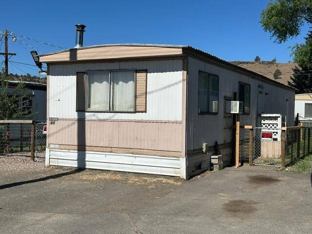 Madras, OR 97741,126 B ST