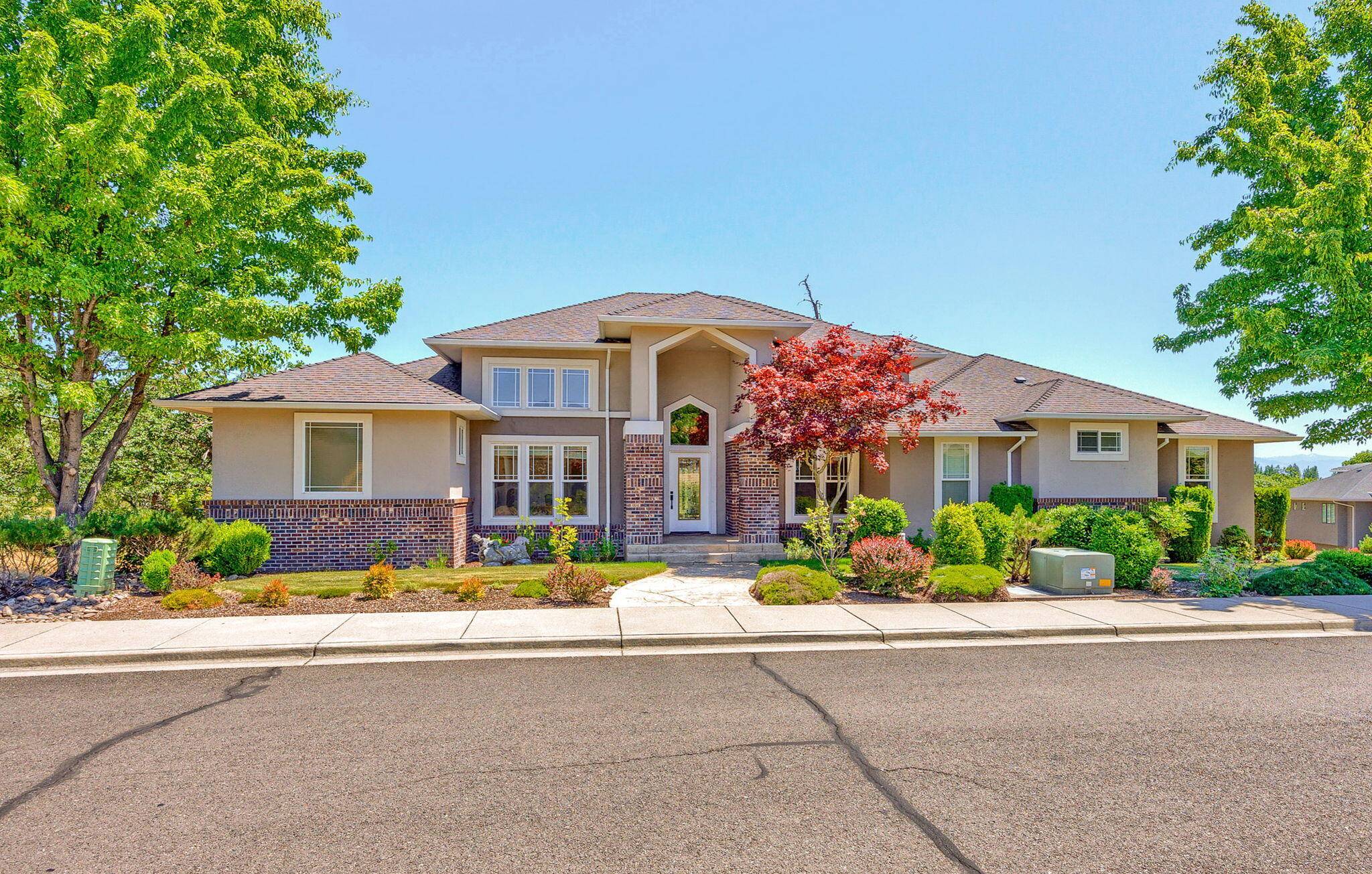 Eagle Point, OR 97524,44 Pebble Creek DR