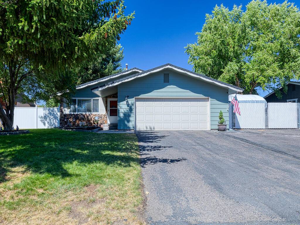 Klamath Falls, OR 97603,5048 Gatewood DR