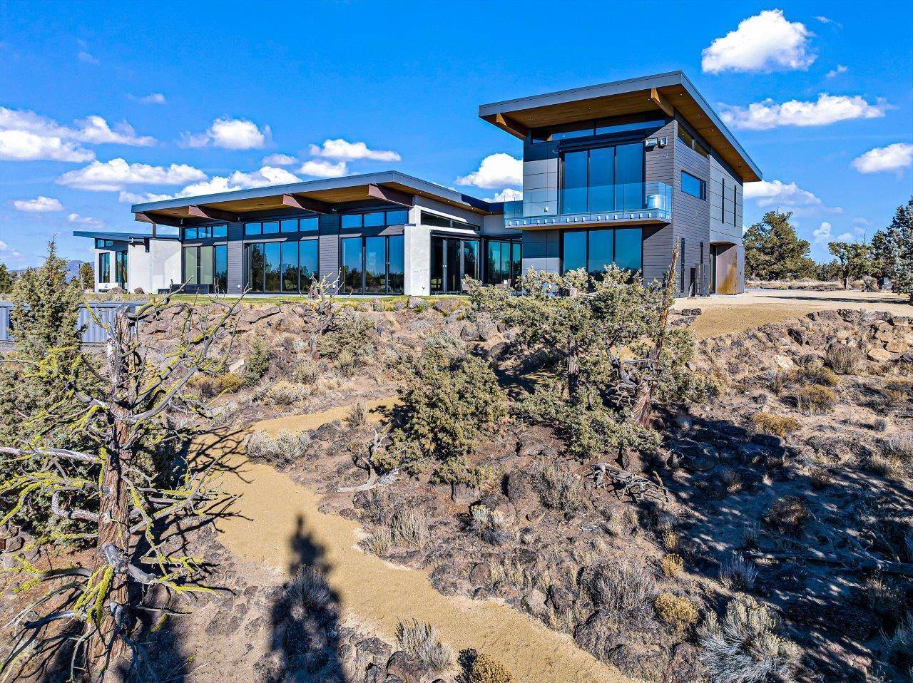 Bend, OR 97701,62265 Dodds RD
