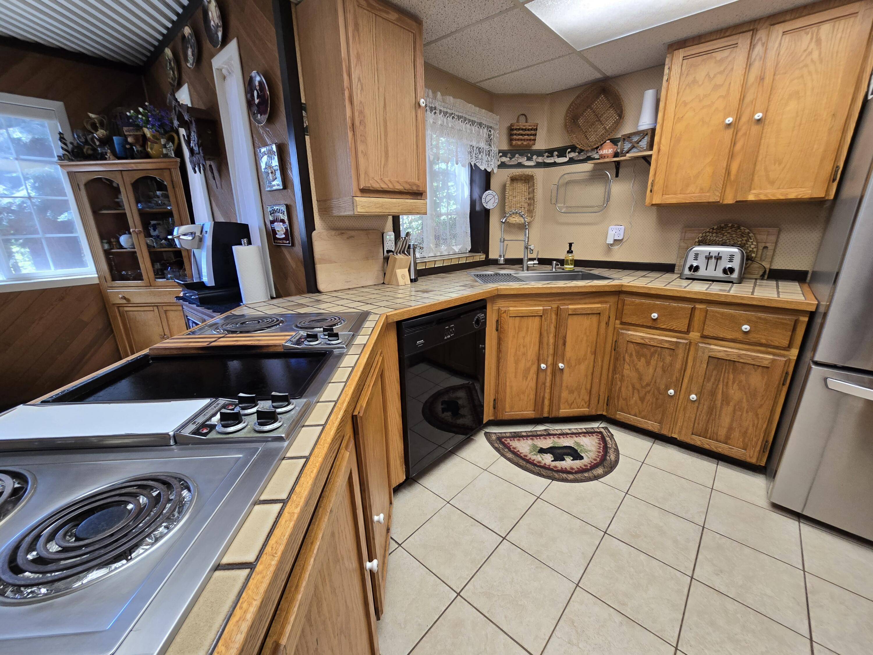 Klamath Falls, OR 97601,26328 Forest Park LN