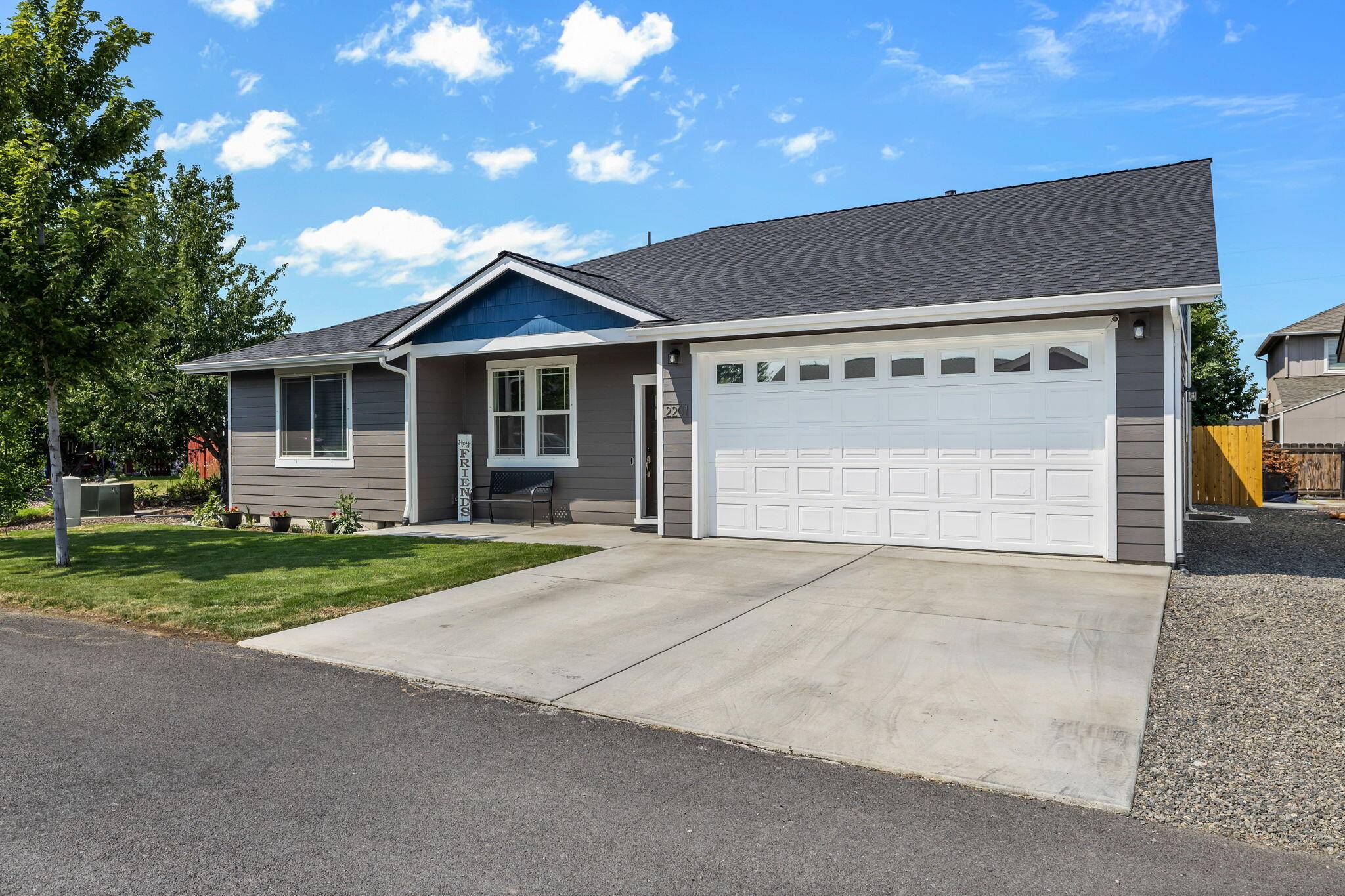 Redmond, OR 97756,2201 Arapahoe CT