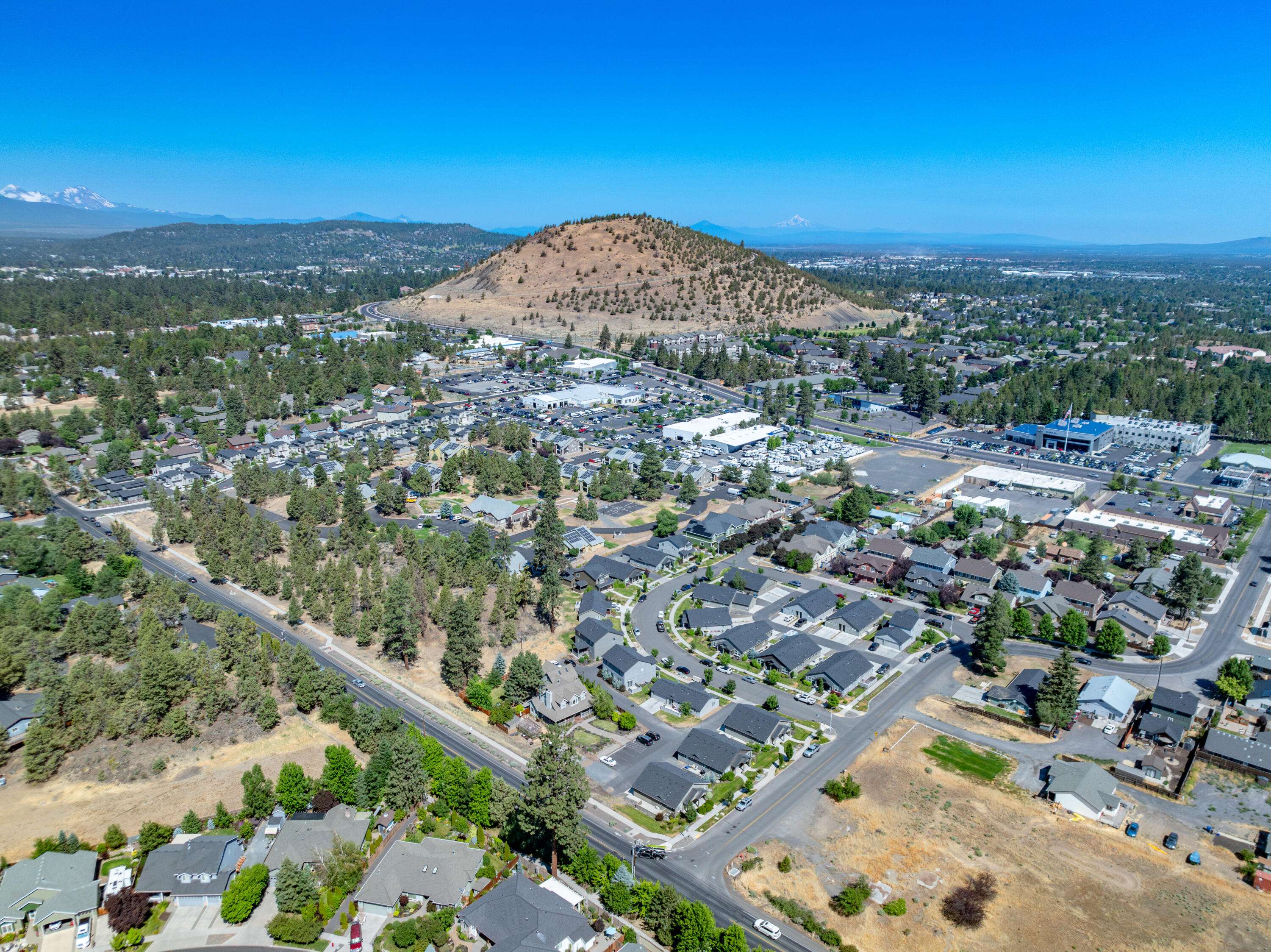 Bend, OR 97701,21021 Damascus LN