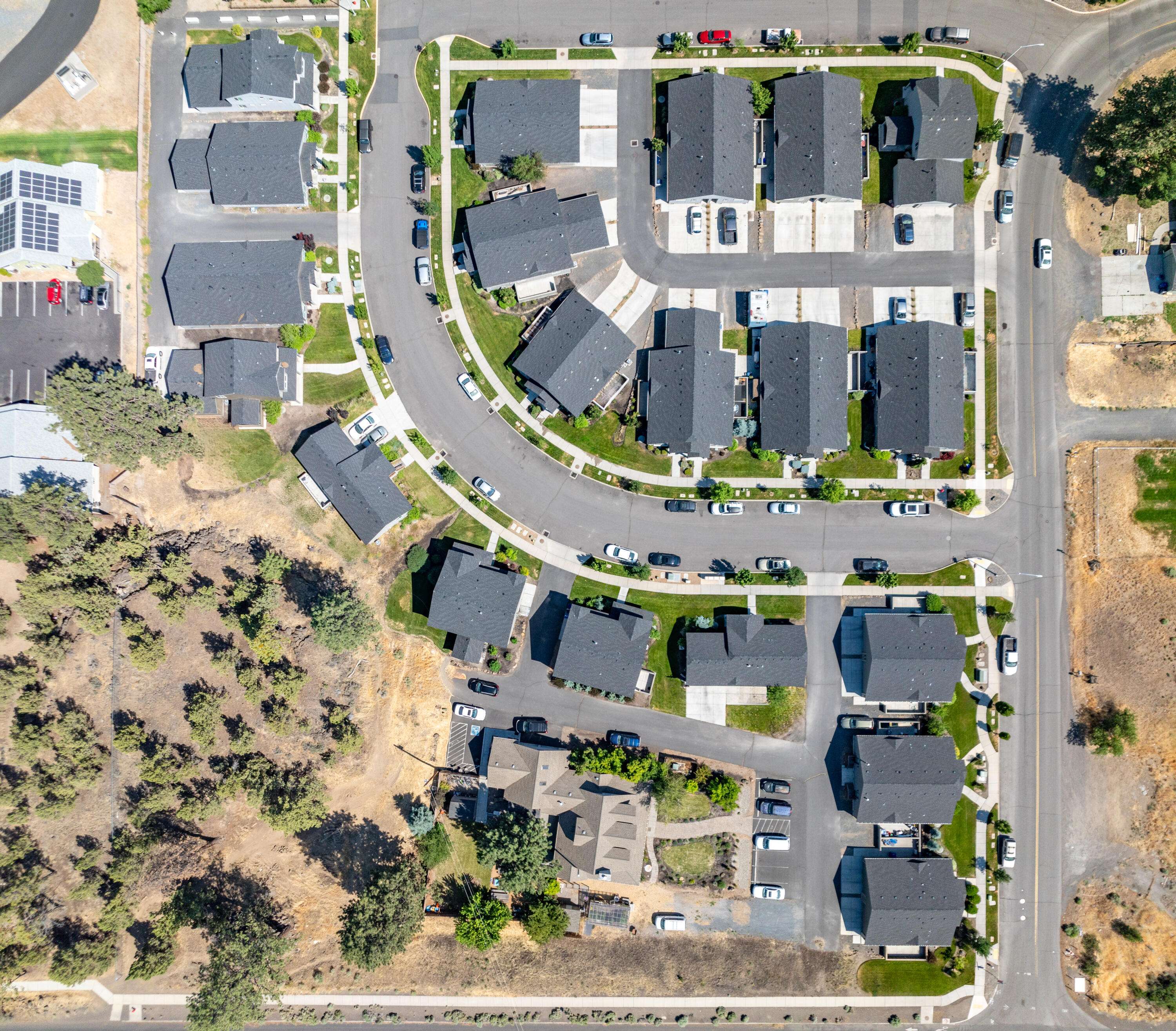 Bend, OR 97701,21021 Damascus LN