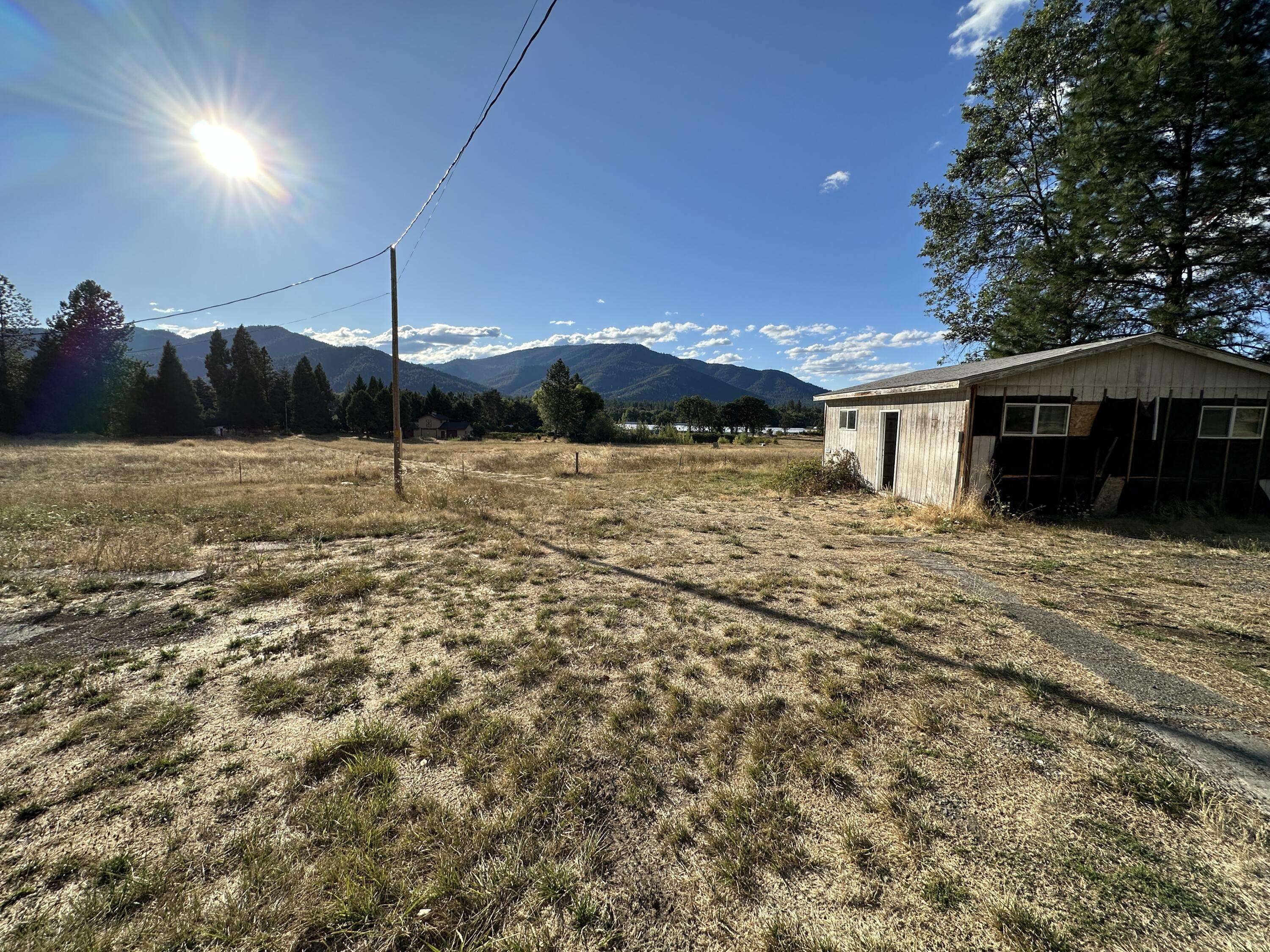 Williams, OR 97544,172 Lofland LN