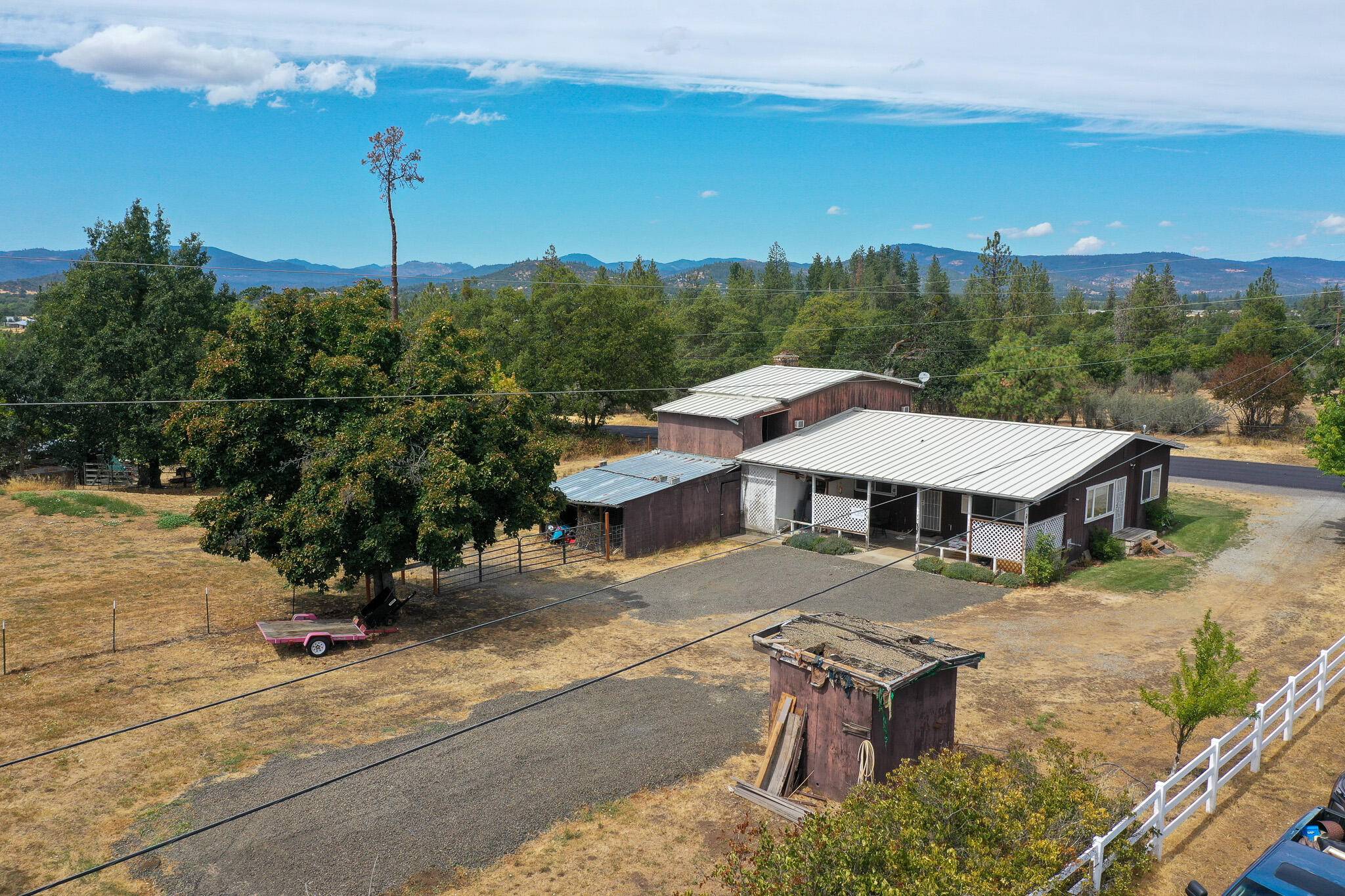 Eagle Point, OR 97524,845 Mountain View DR