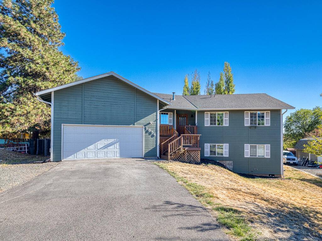 Klamath Falls, OR 97601,1834 Birch ST