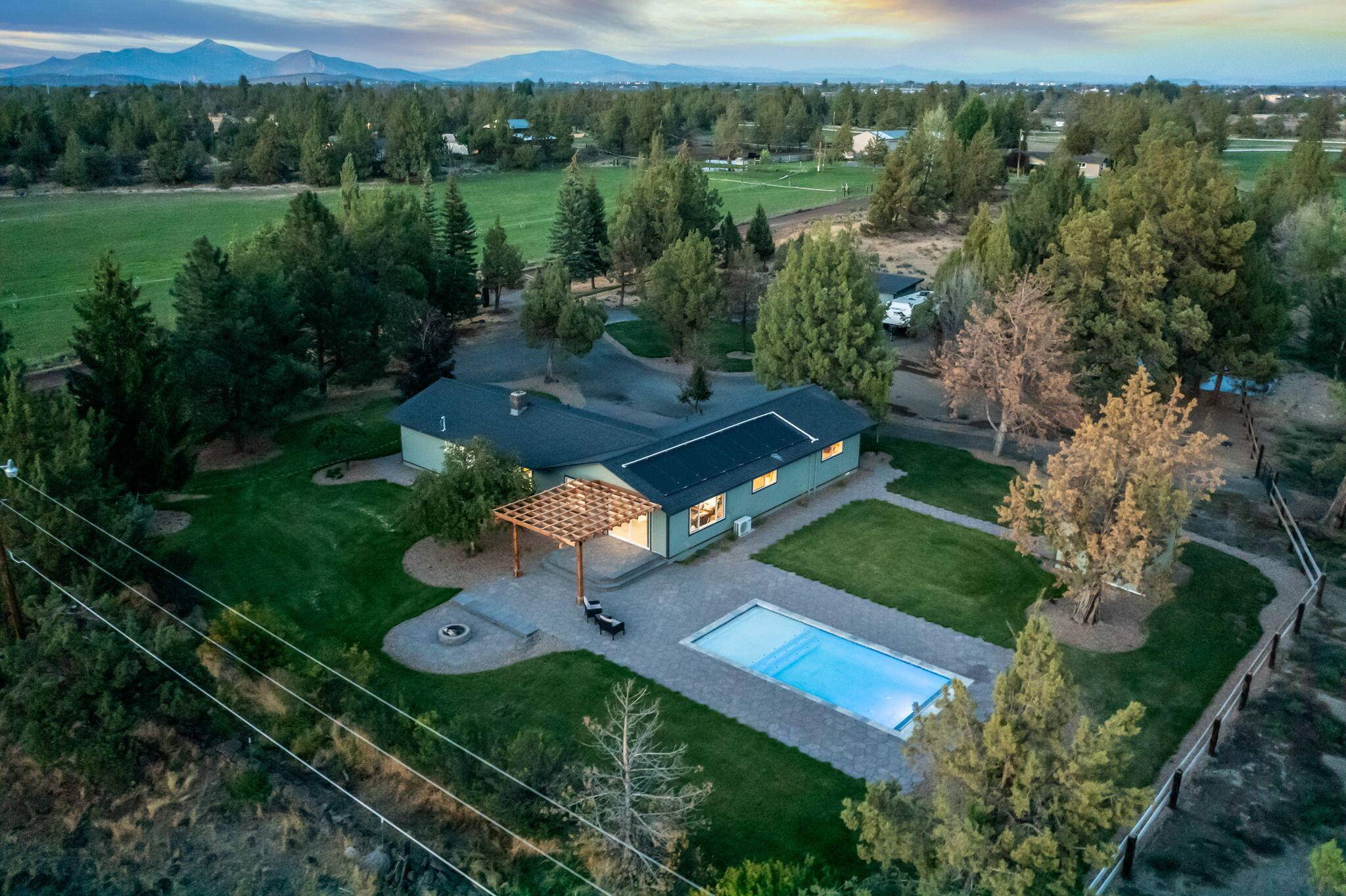 Redmond, OR 97756,5250 Metolius AVE