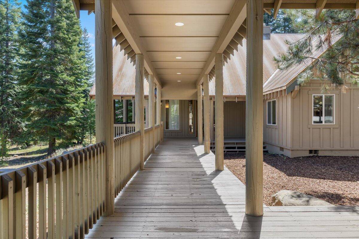 Klamath Falls, OR 97601,42256 Skiway DR