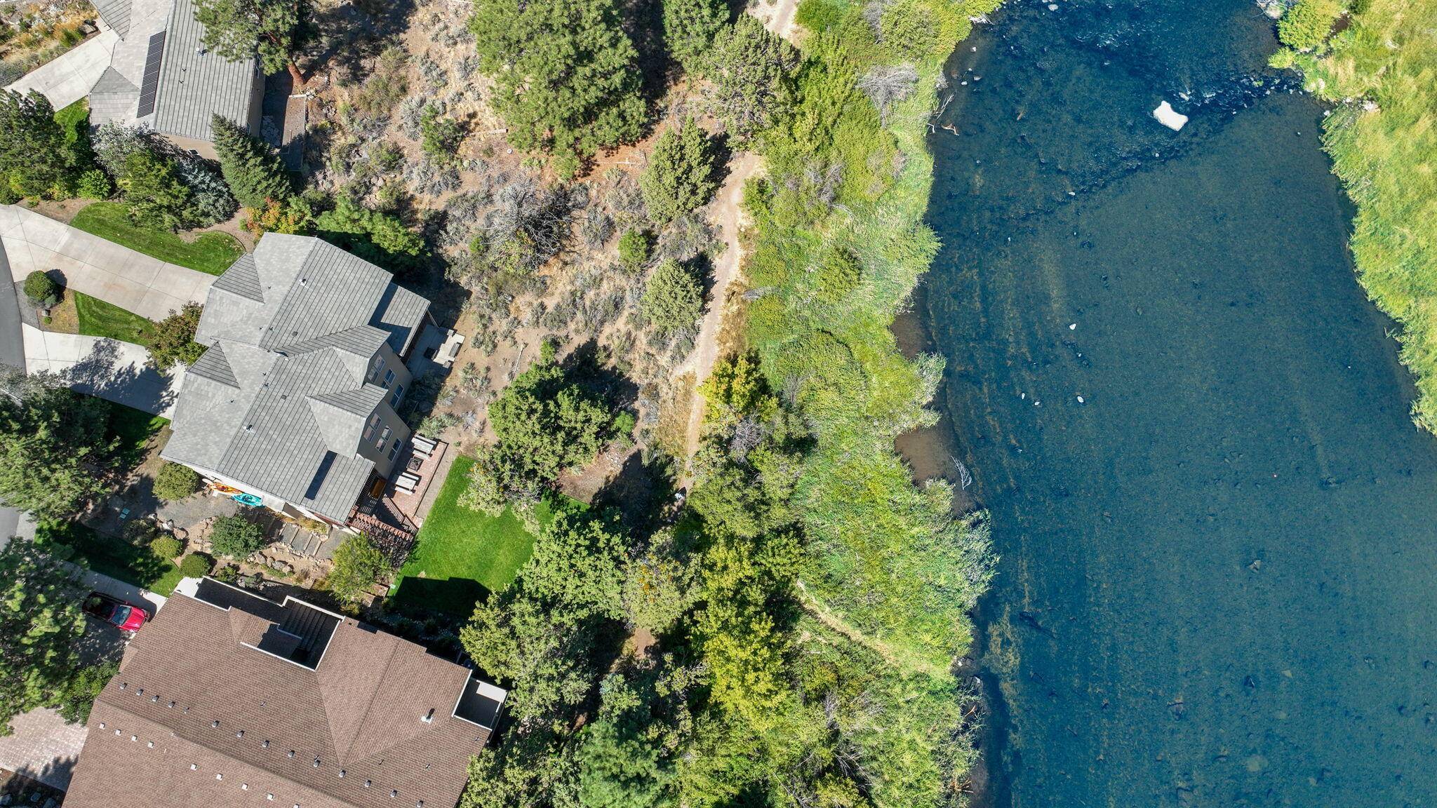 Bend, OR 97703,3182 Quiet River LN