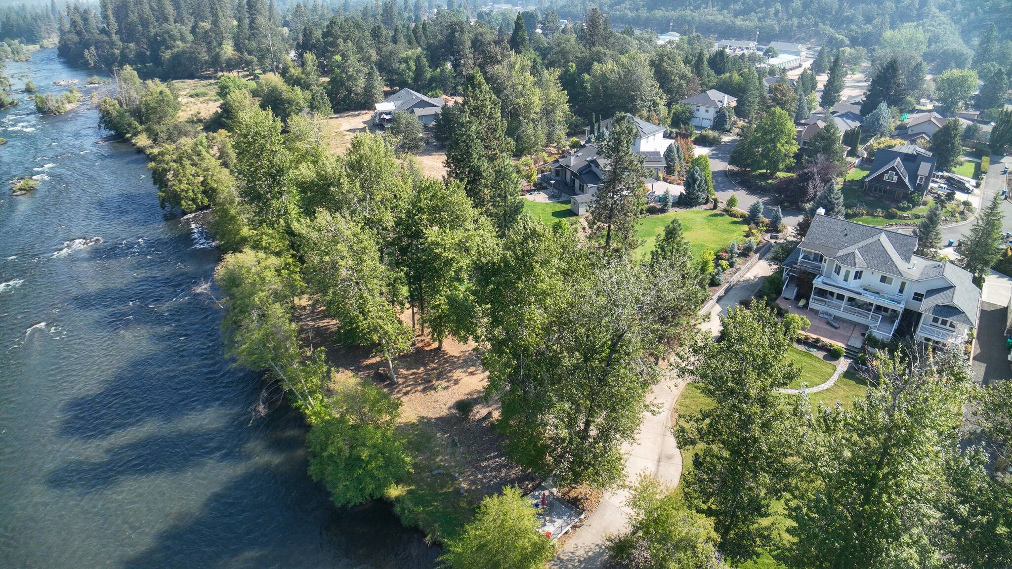 Shady Cove, OR 97539,330 Penny LN