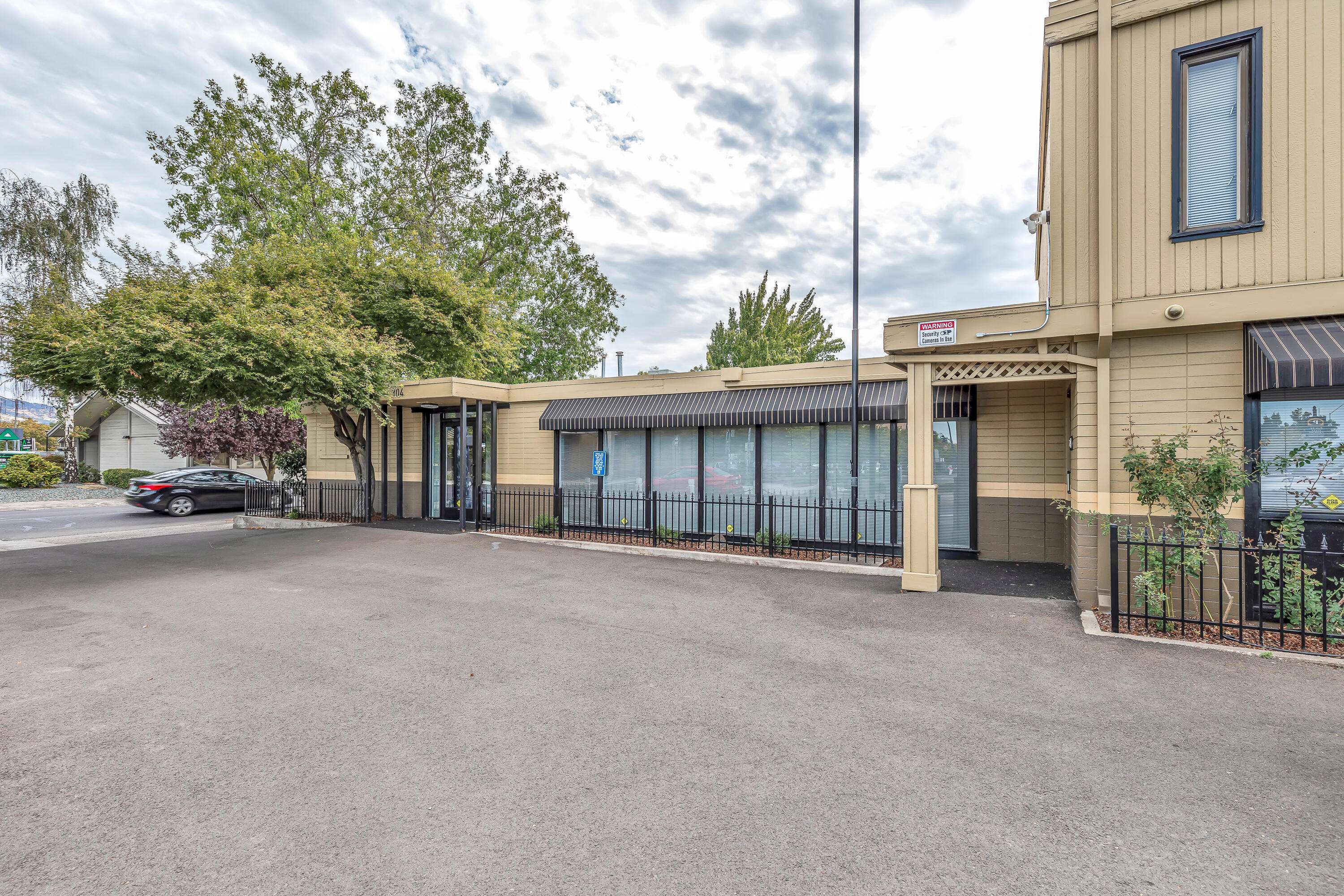 Medford, OR 97501,304 Central AVE