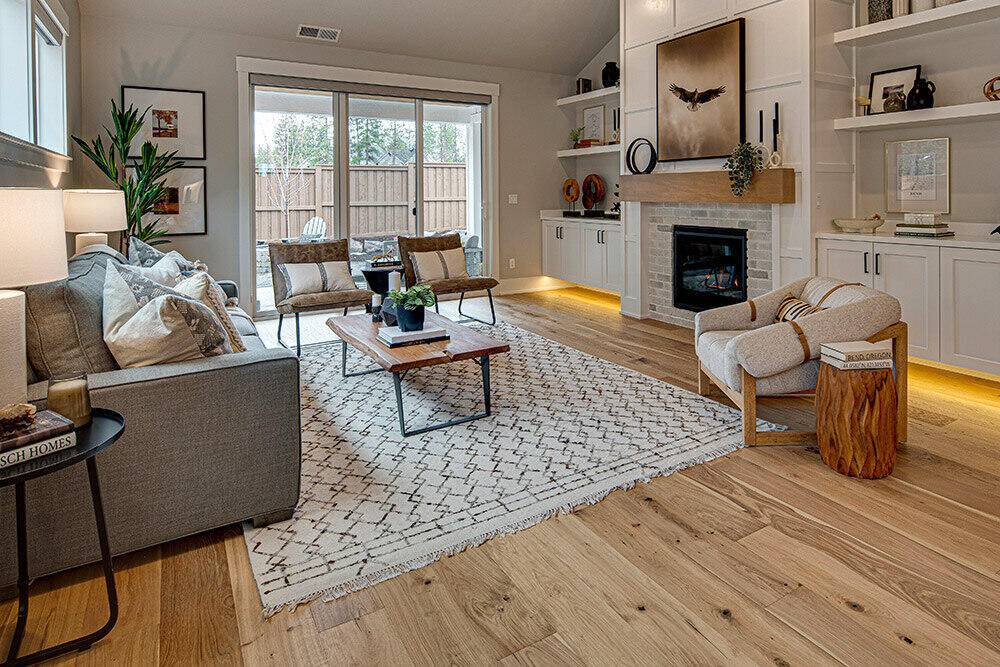 Bend, OR 97703,1384 Ochoa DR