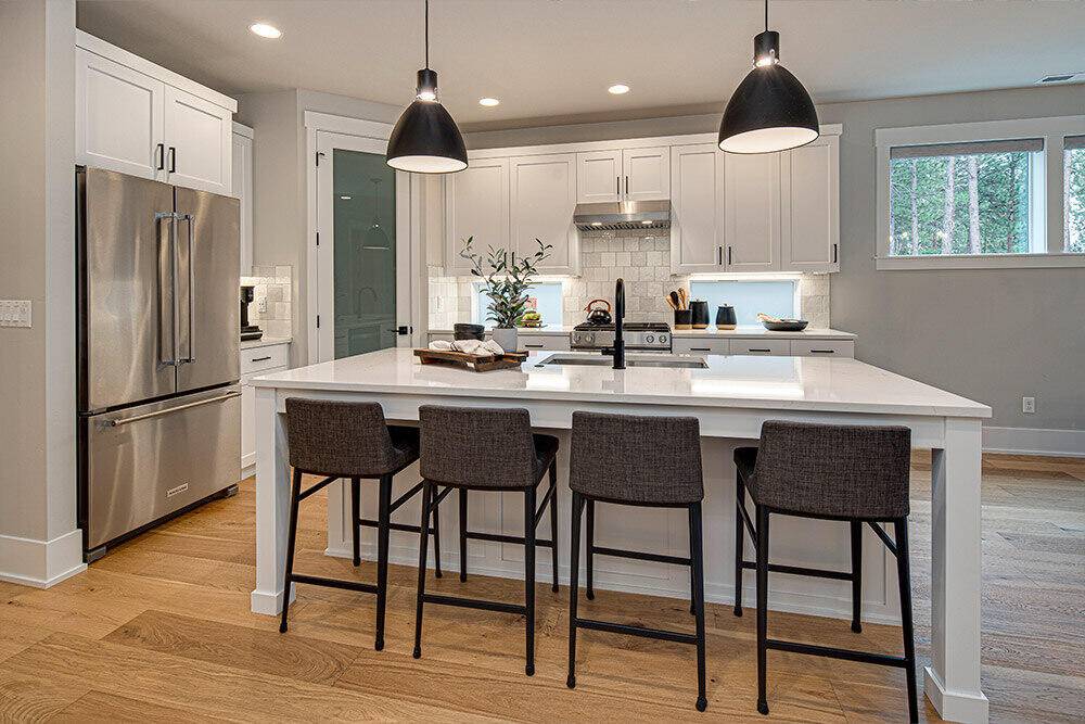 Bend, OR 97703,1384 Ochoa DR